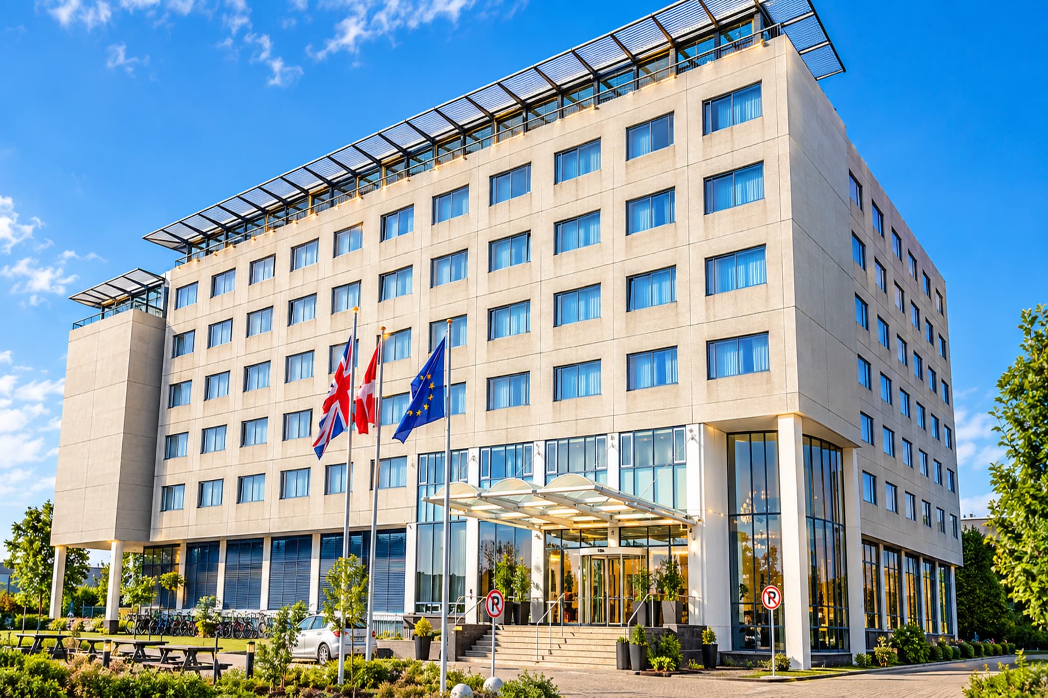 Sunday Hotel Amsterdam Airport Schiphol - Image-tags.hotelexteriorsummer