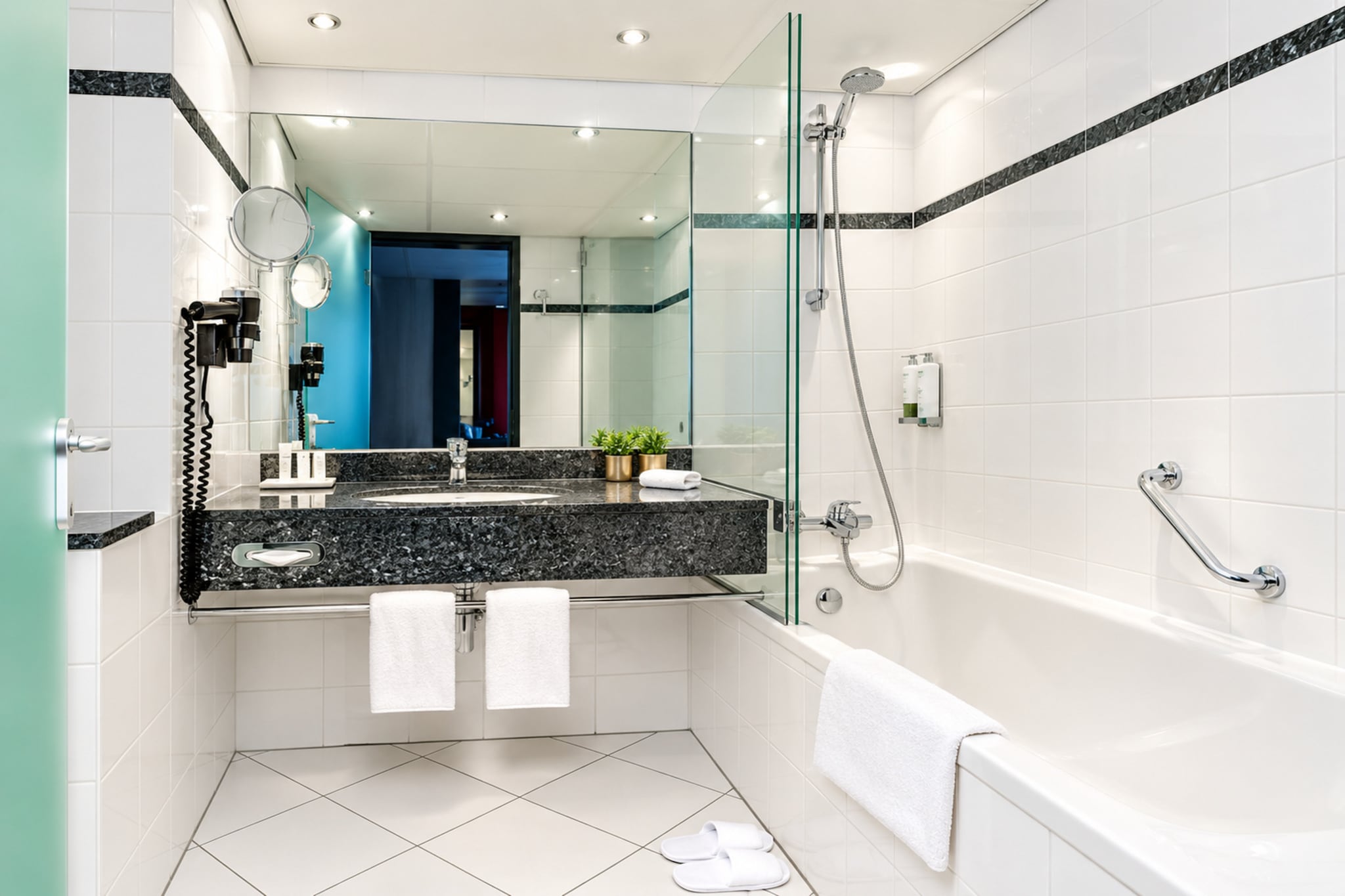 Sunday Hotel Amsterdam Airport Schiphol - Badkamer