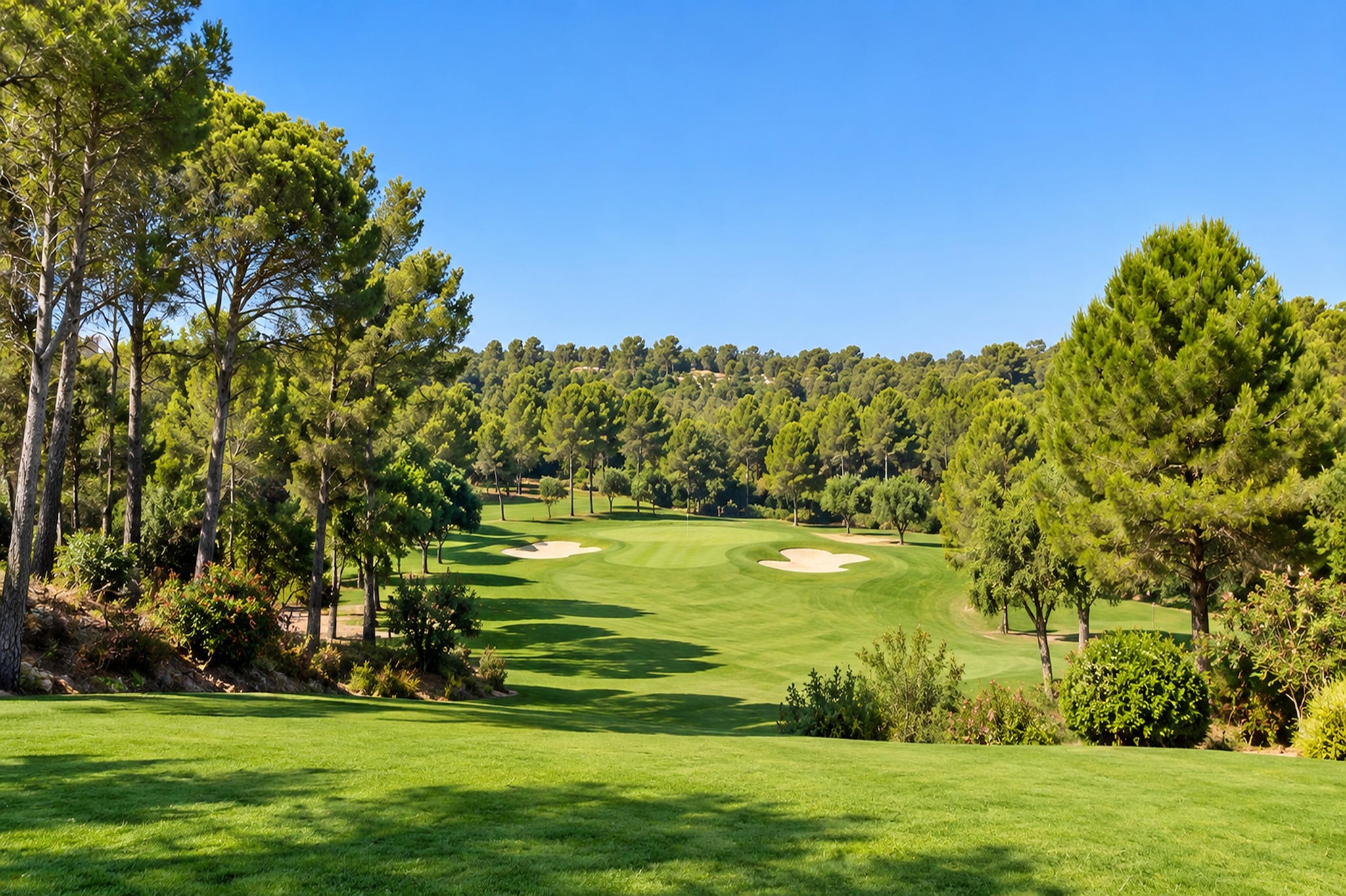 Apartamento D con vistas la piscina lateral y golf - View in summer