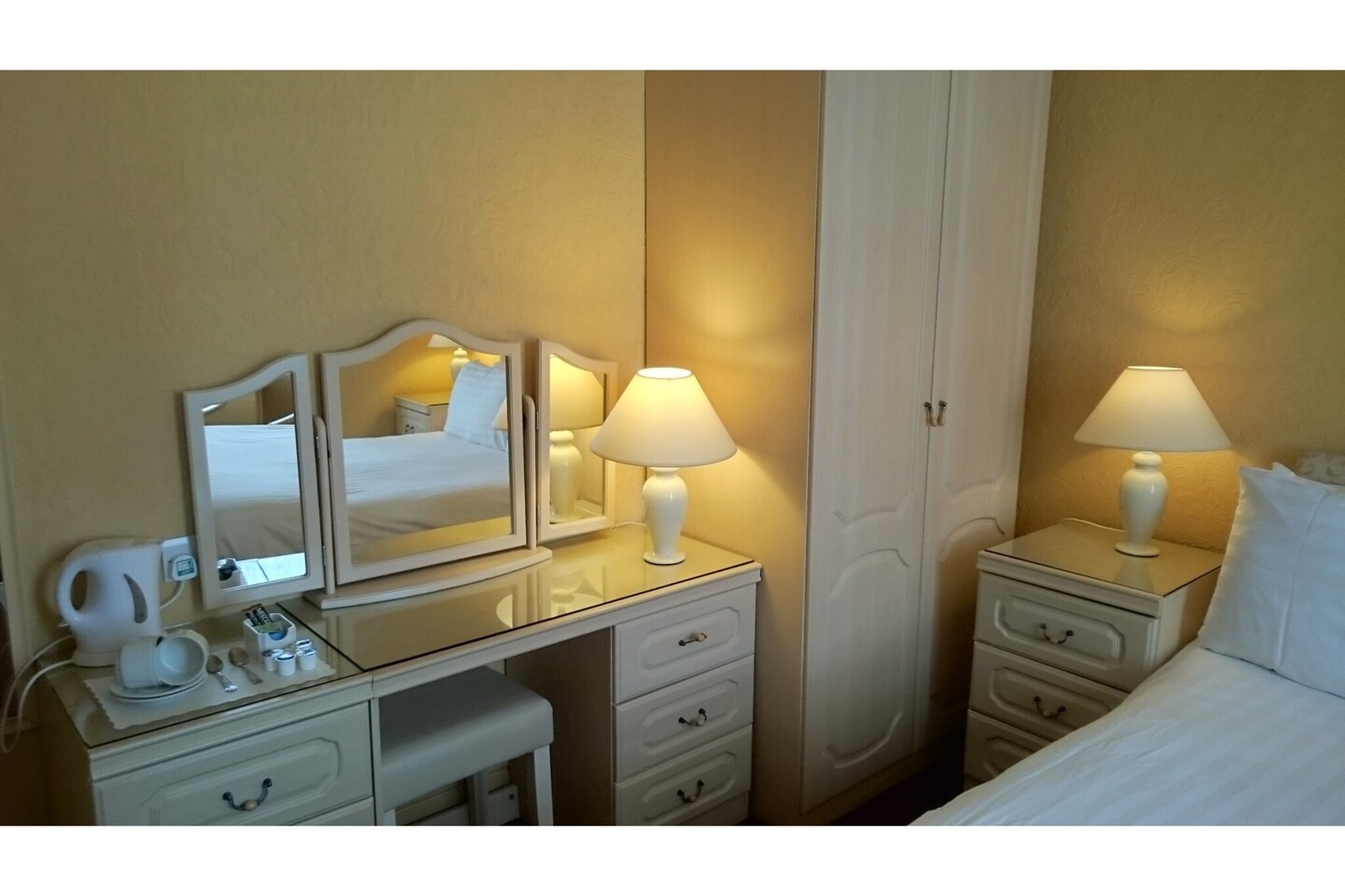 Standard Twin Room - Chambre