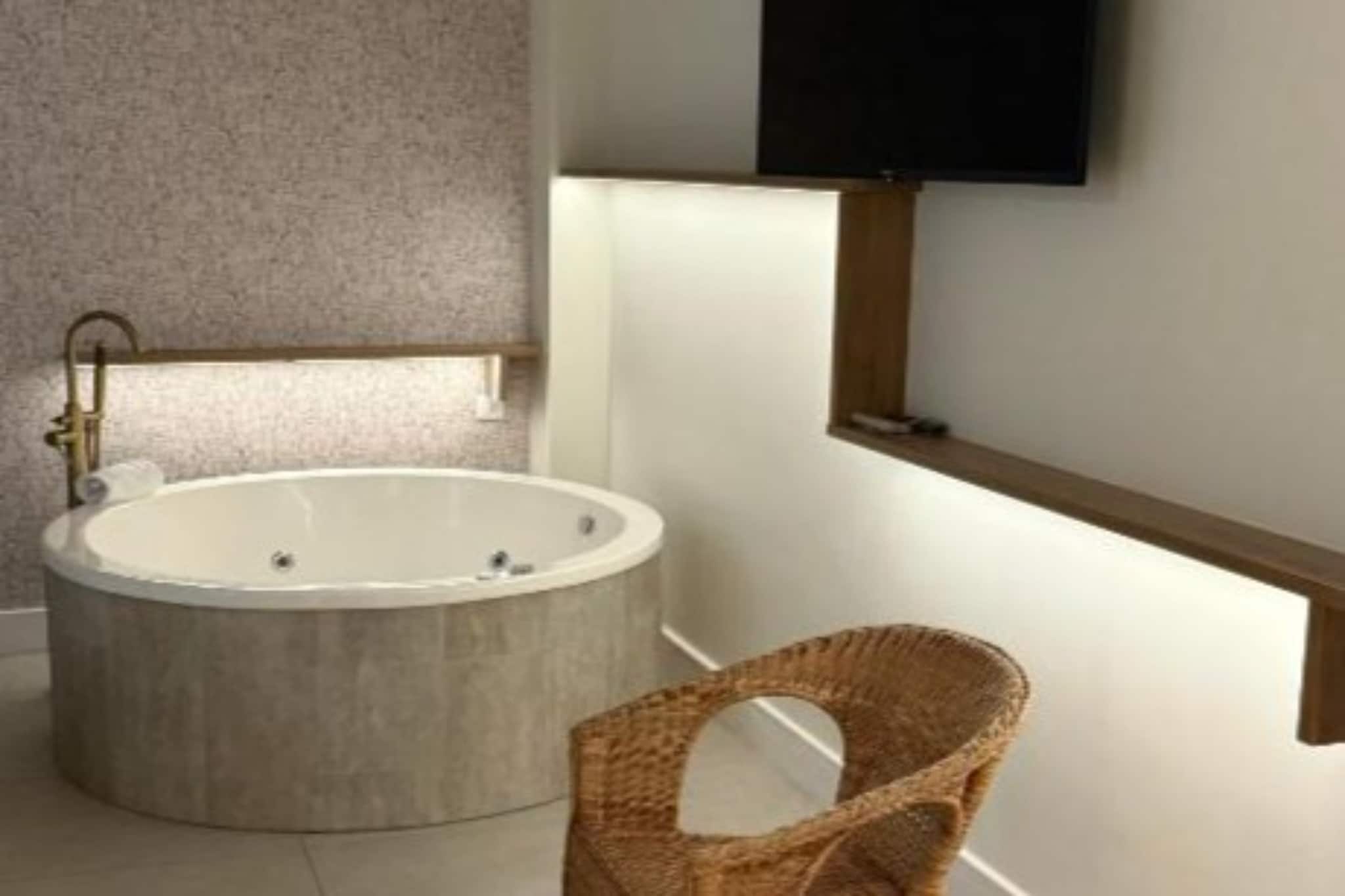 HABITACIÓN DOBLE CON JACUZZI - JACUZZI 4001 - Badkamer