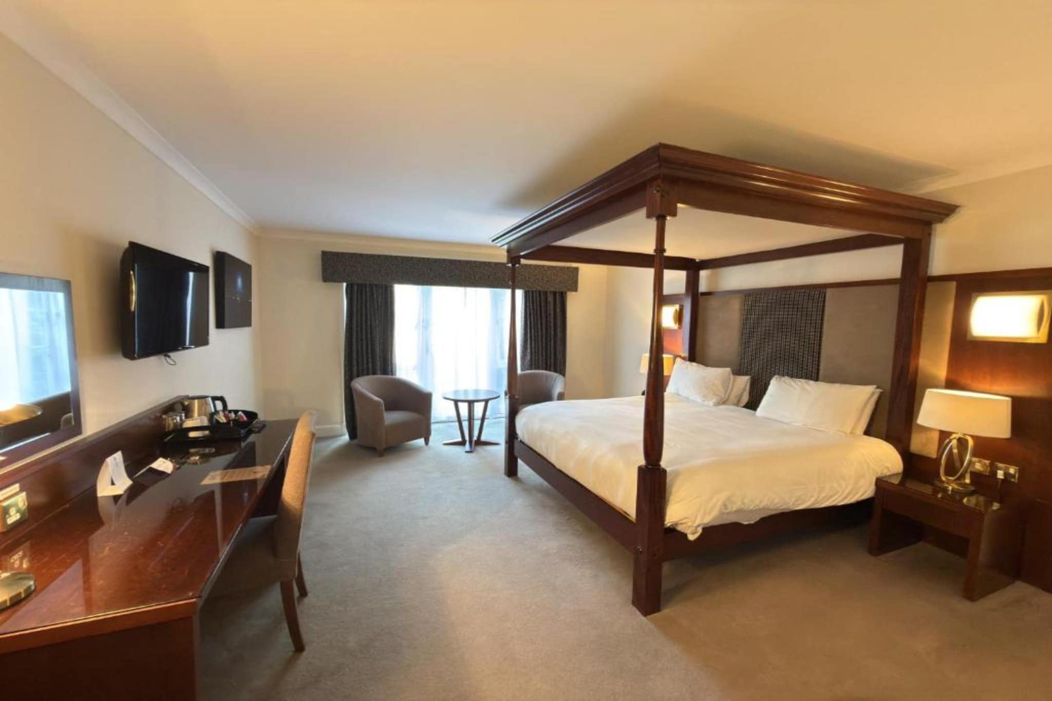 Superior Double Room with Four Poster Bed - Bedroom