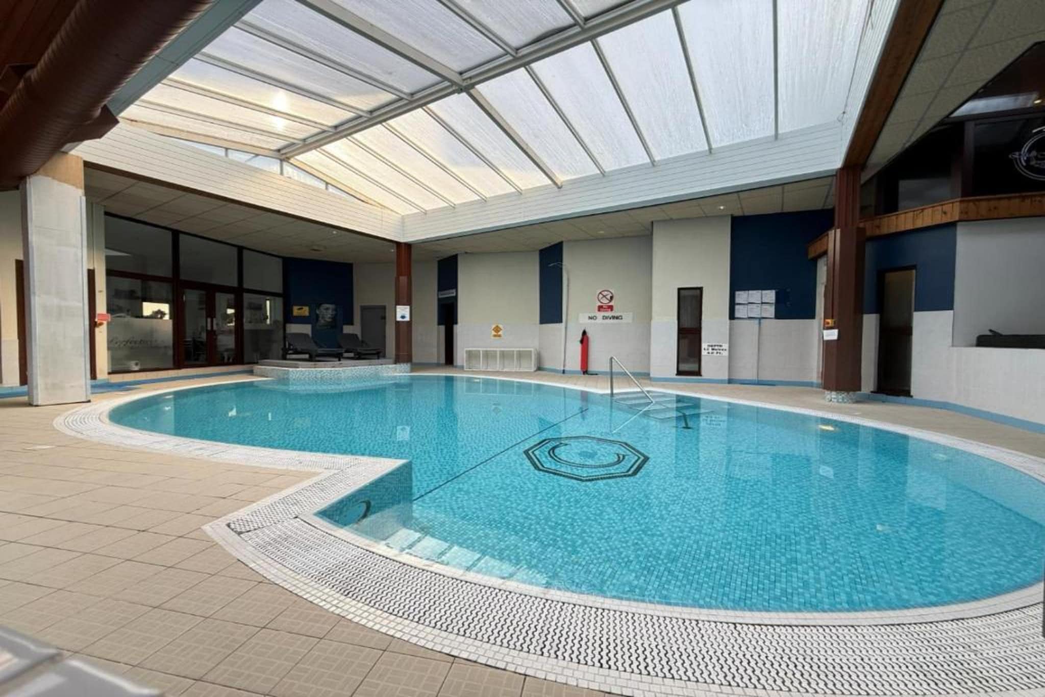 Standard Single Room - Image-tags.hotelswimmingpool