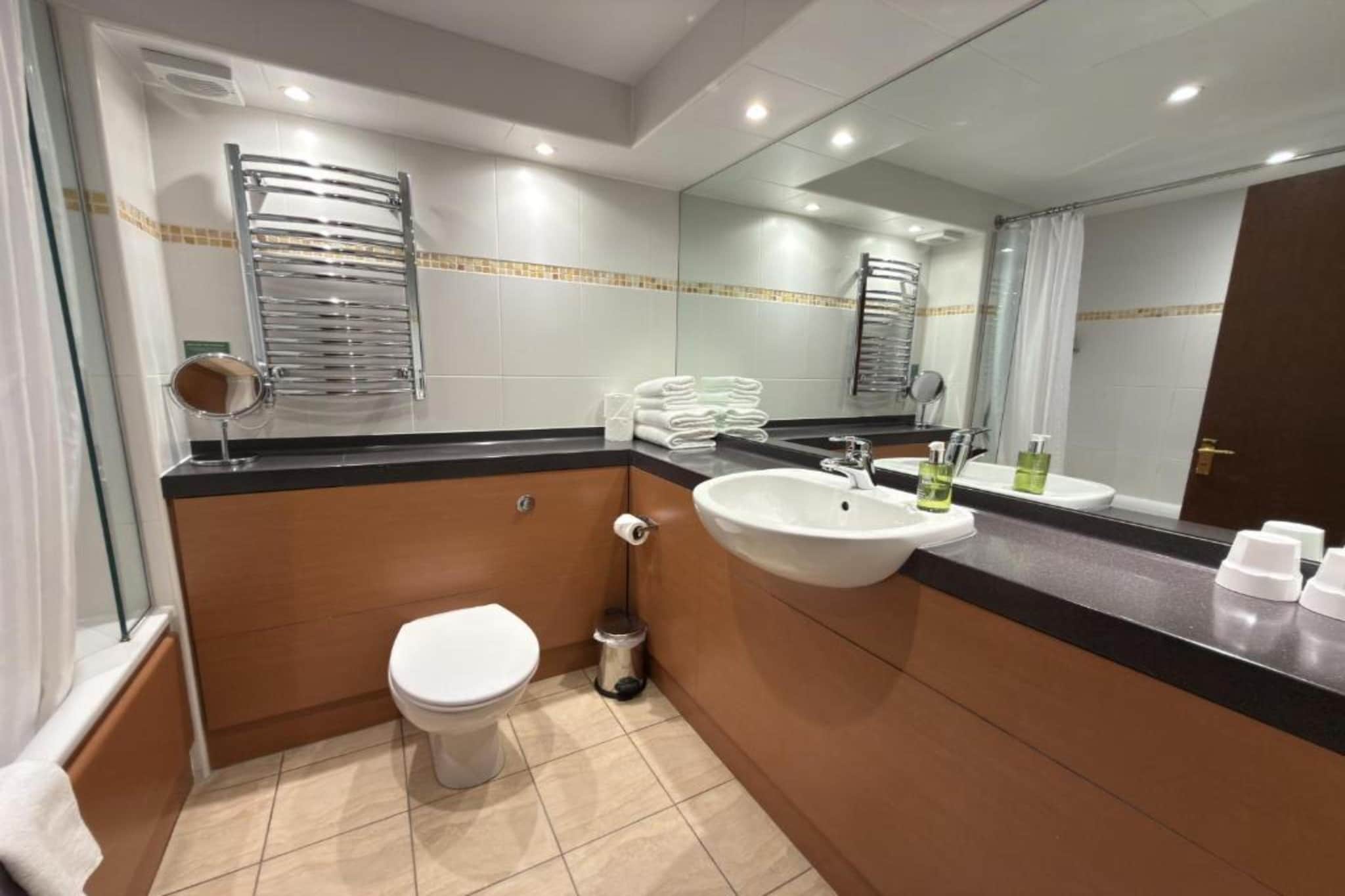 Executive Twin Room - Bathroom