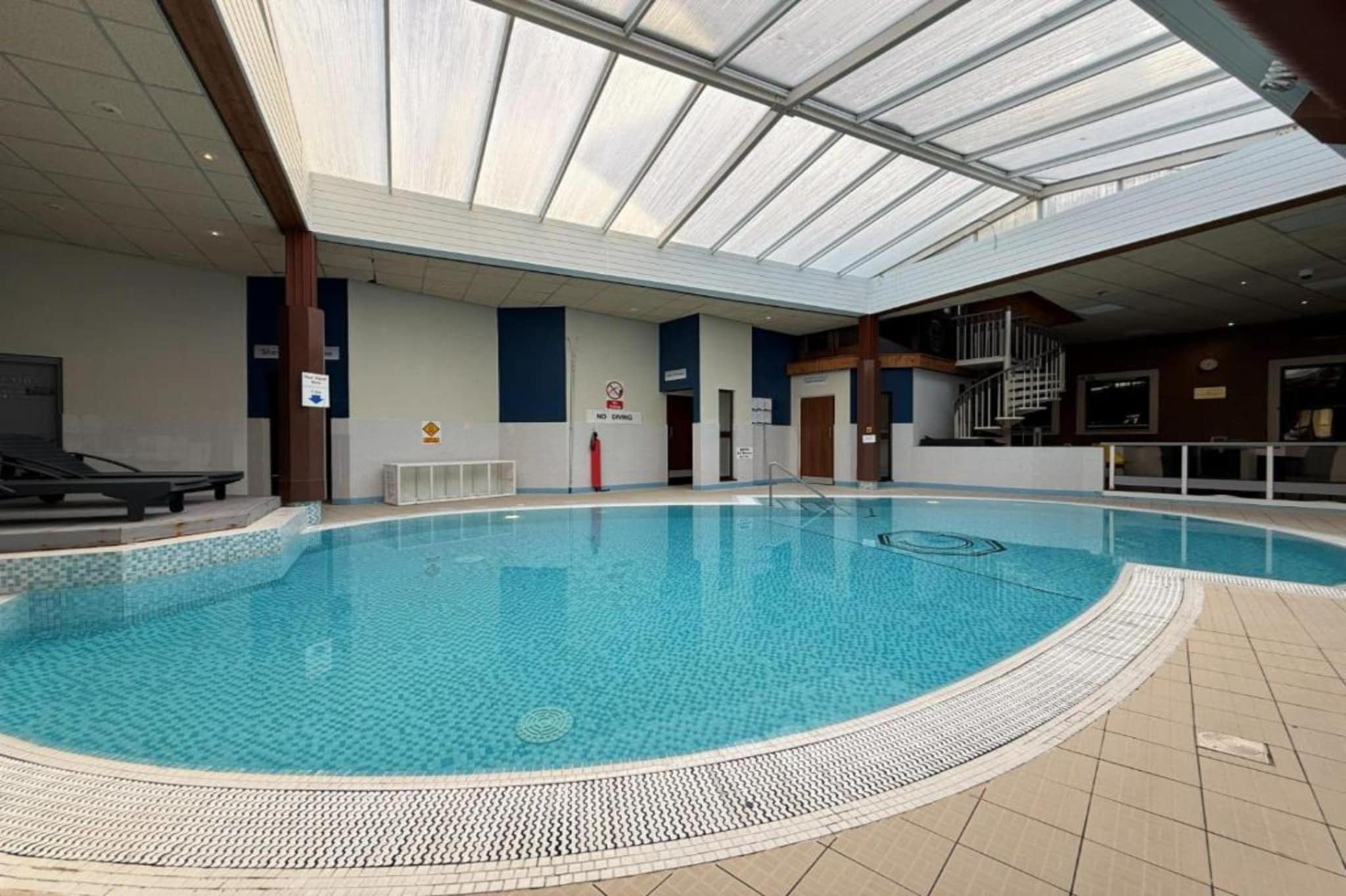 Superior Double Room - Image-tags.hotelswimmingpool