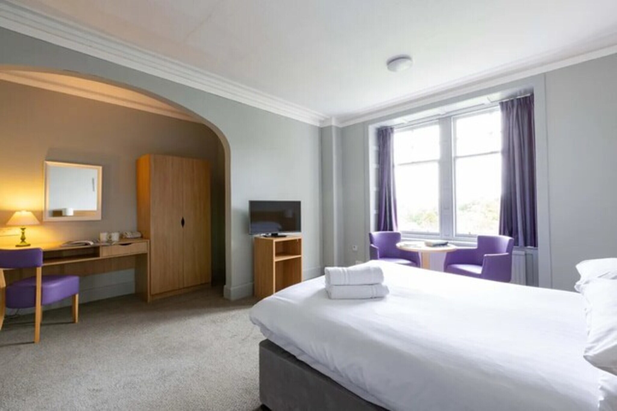 Standard Single Room - Bedroom