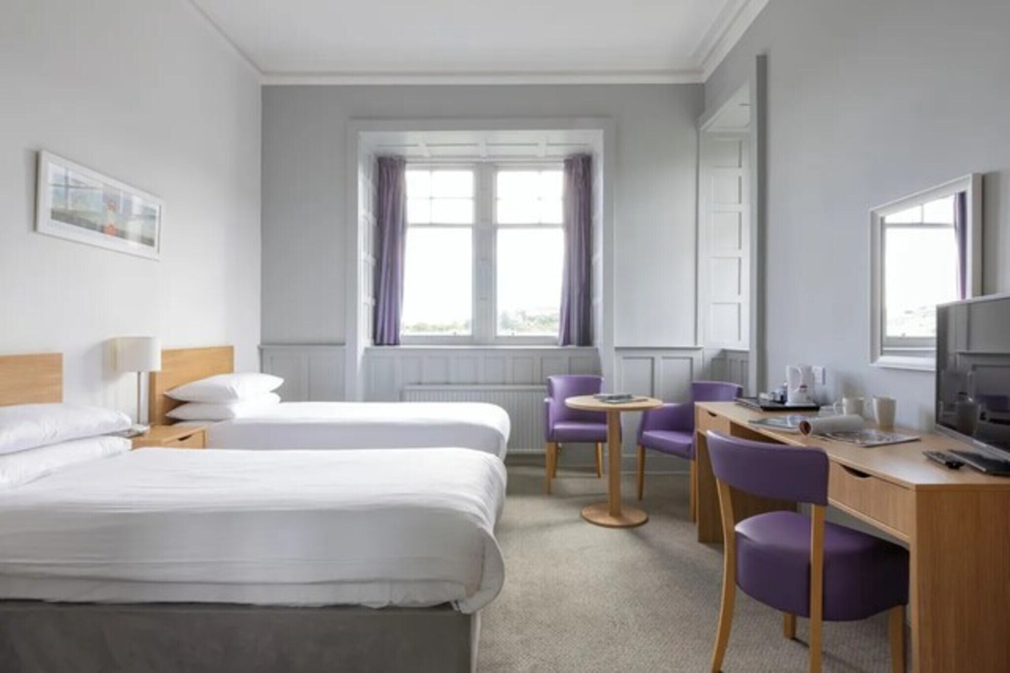 Standard Twin Room - Bedroom