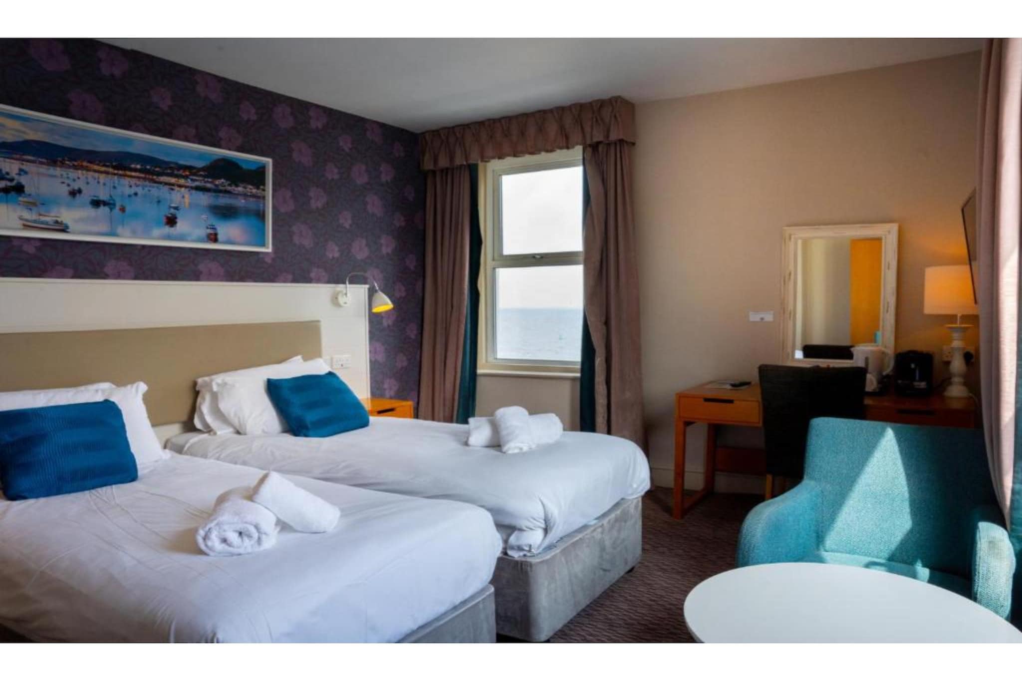 Superior Twin Room - Bedroom