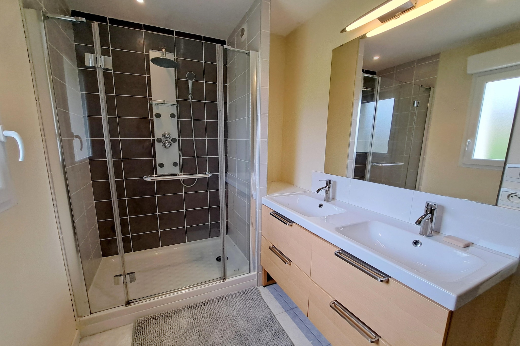 Maison de vacances Hanvec - Salle de bain