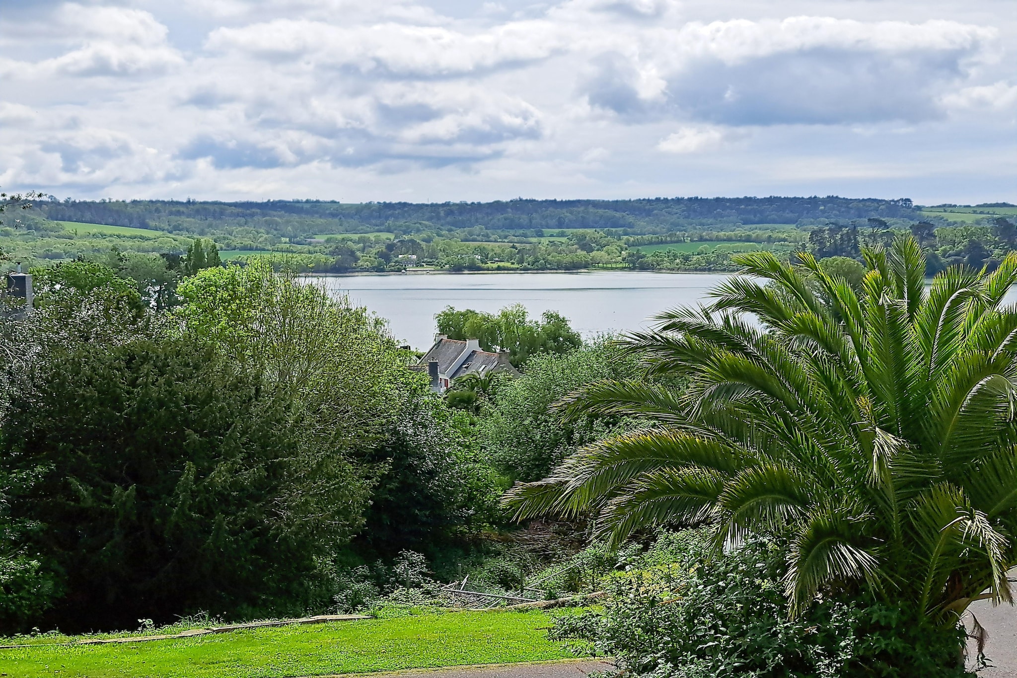 Maison de vacances Hanvec - Vue d'été