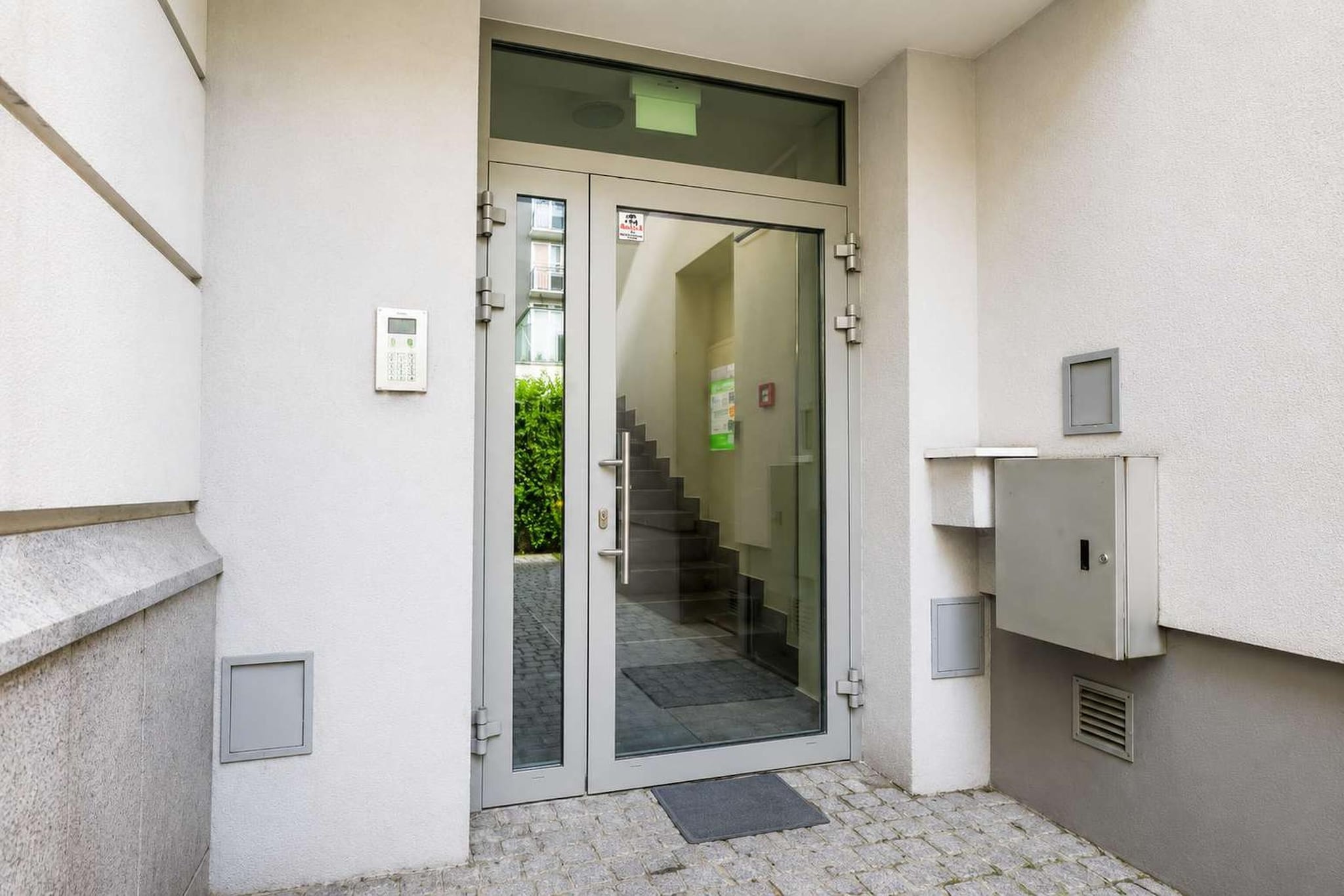 189 Marszał 85/132 (4) - Hall & reception