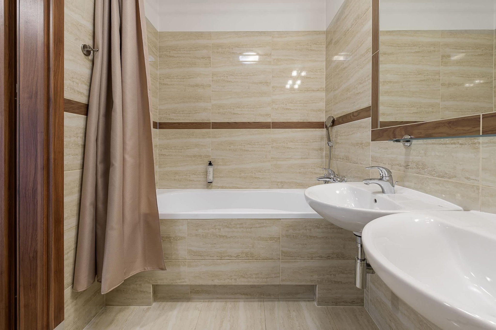 191 Wronia45/218 (4) - Badkamer