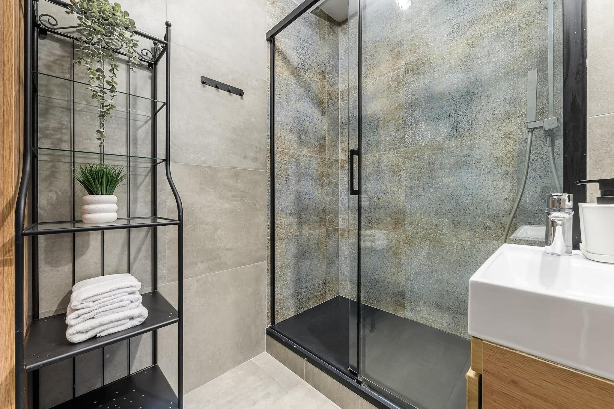 198 Bruna 34/50 (4) - Badkamer
