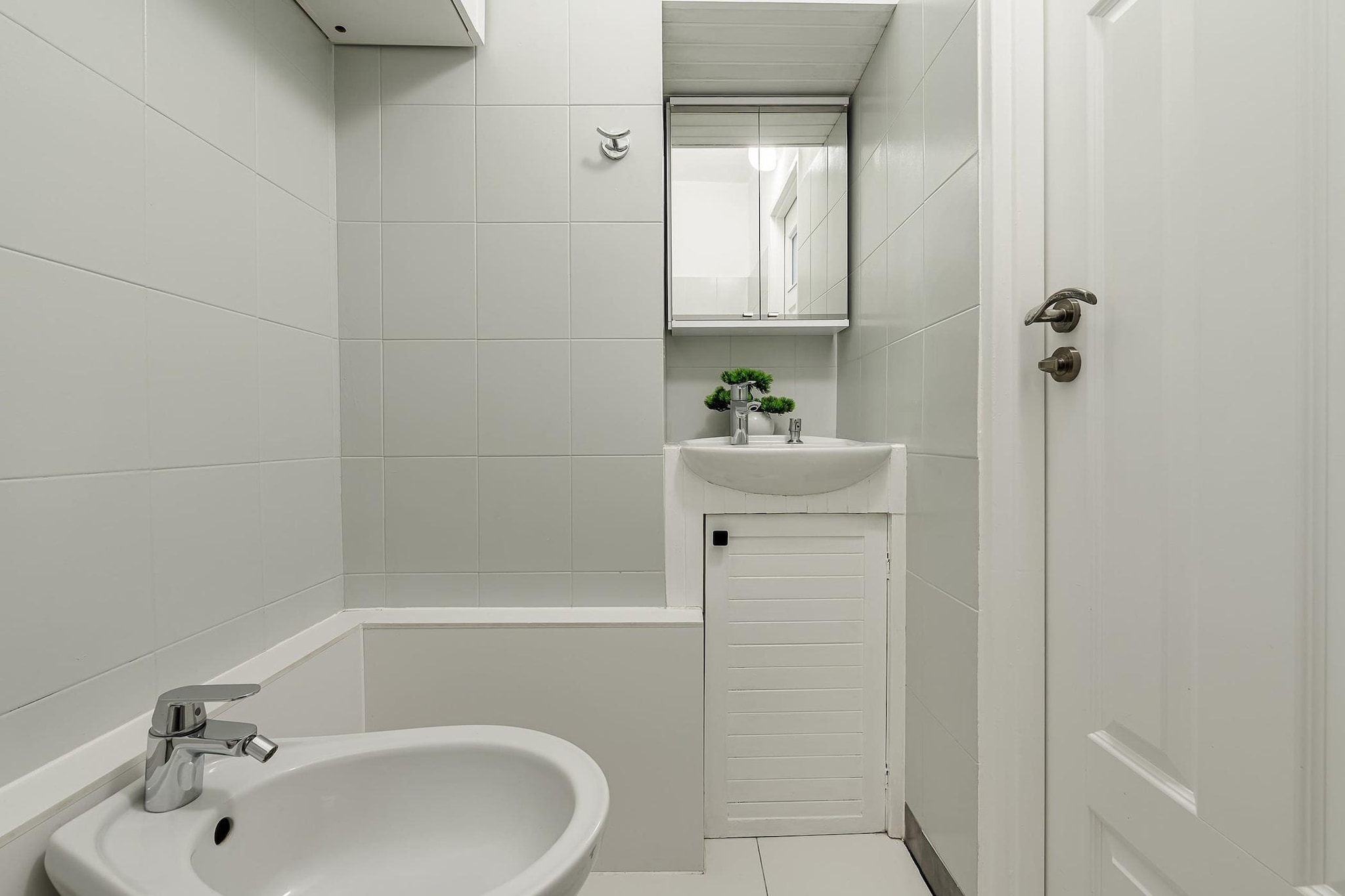 190 Targowa 4/13 (4) - Badkamer