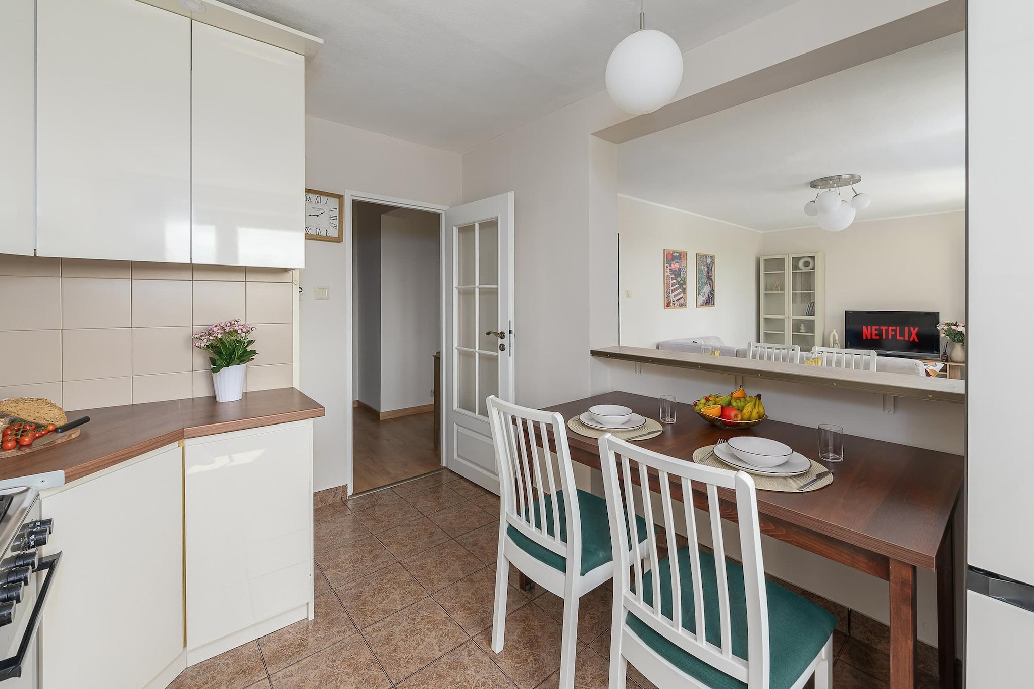 190 Targowa 4/13 (4) - Eetkamer