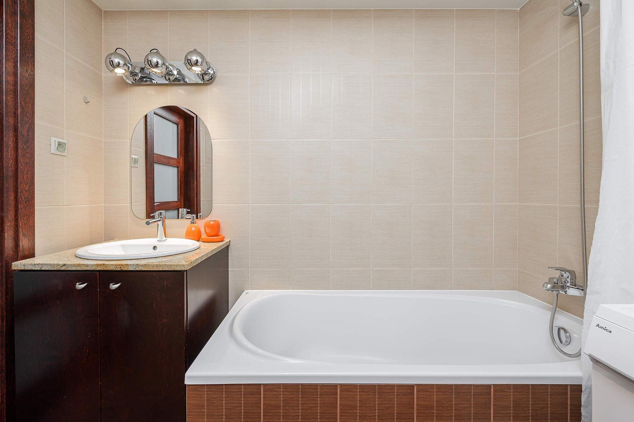213 11 Listopada 50/24(4) - Badkamer
