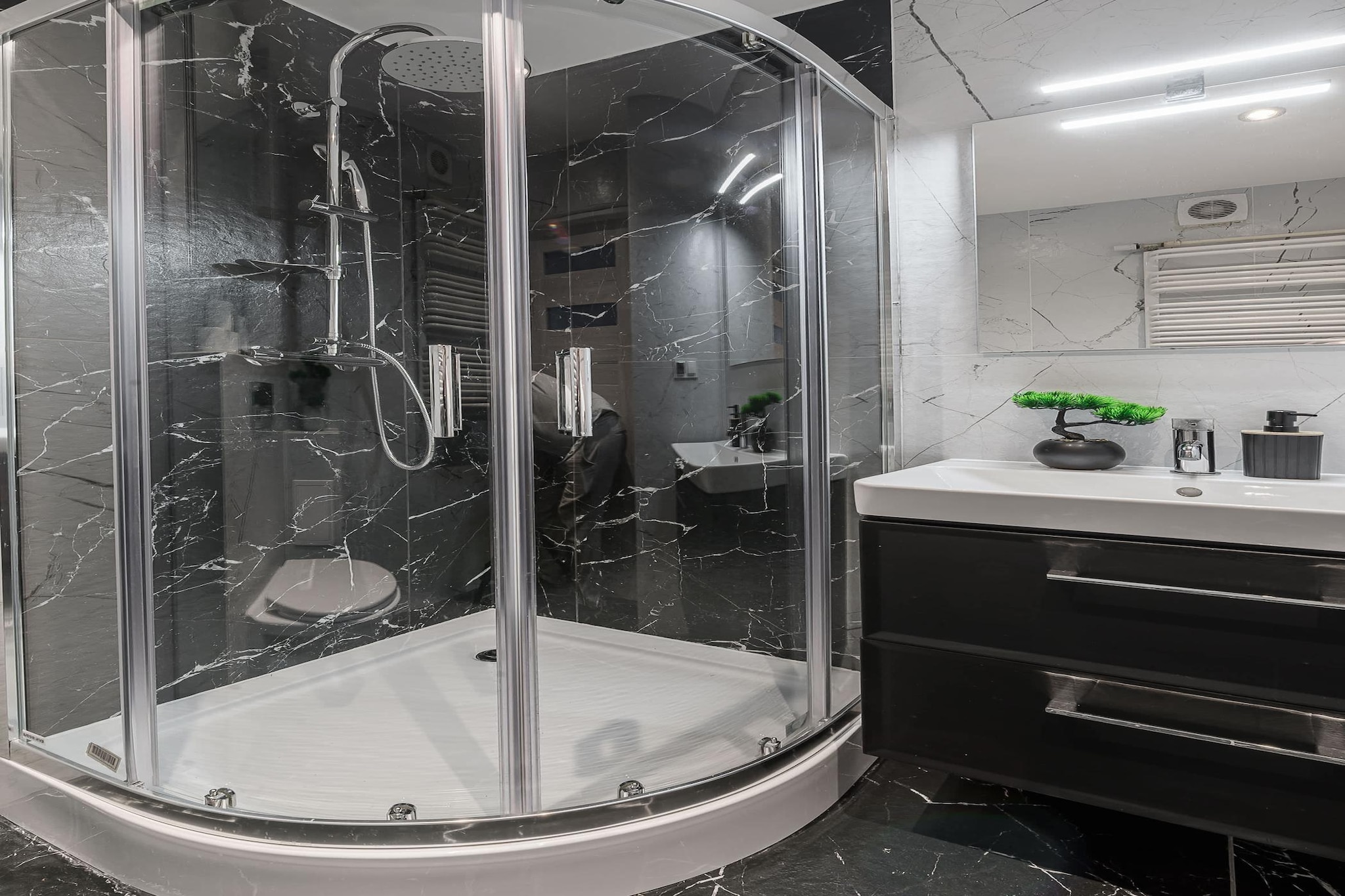 203 Grenady 15/47(4) - Bathroom