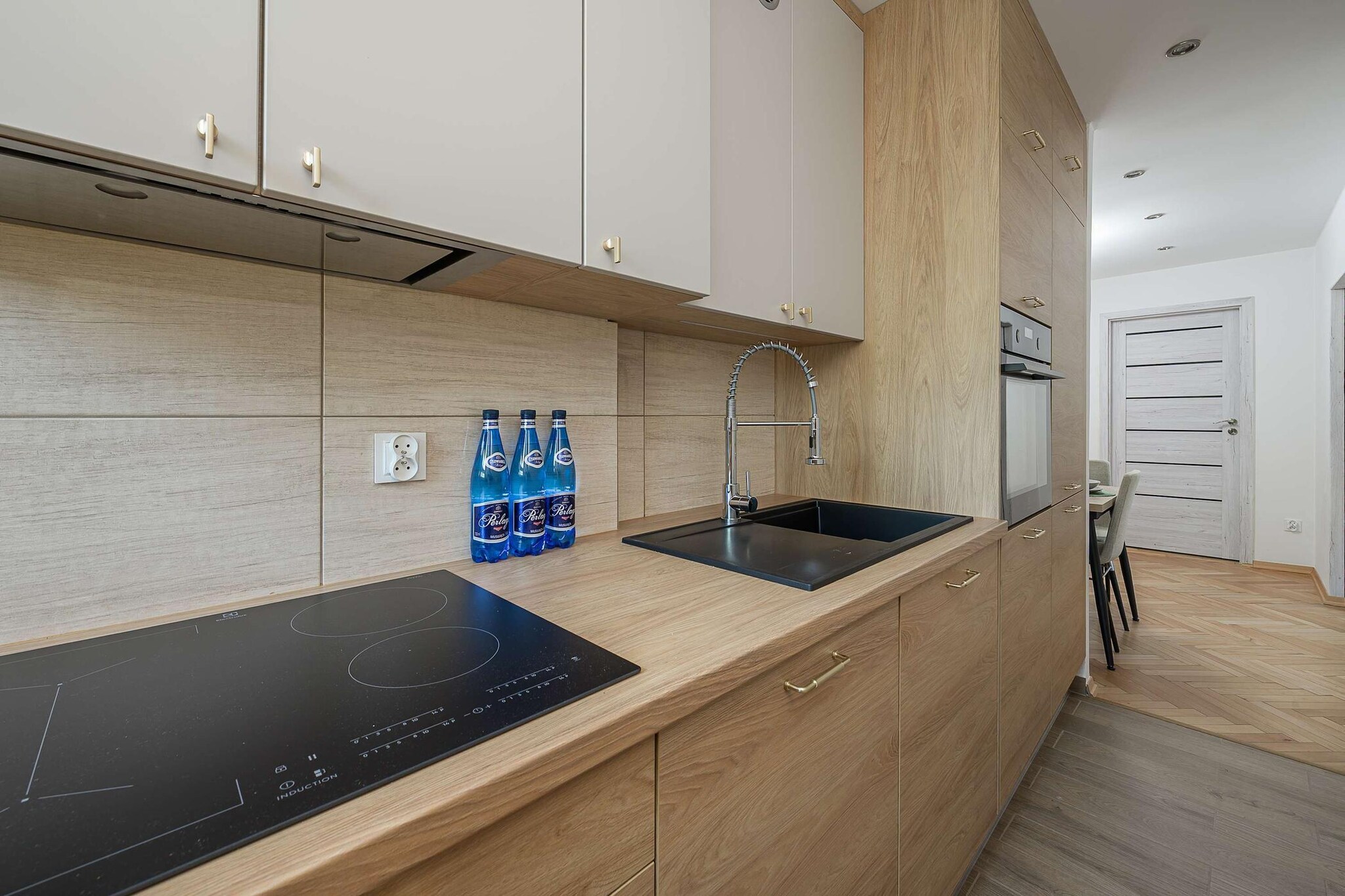203 Grenady 15/47(4) - Kitchen