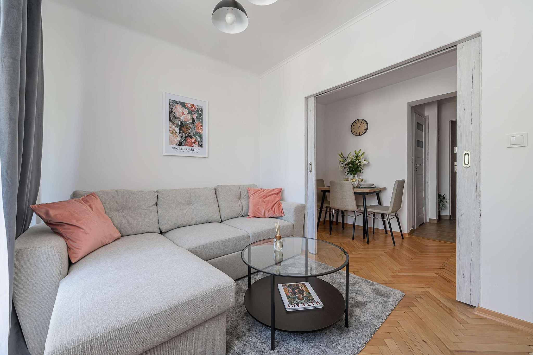 203 Grenady 15/47(4) - Living room