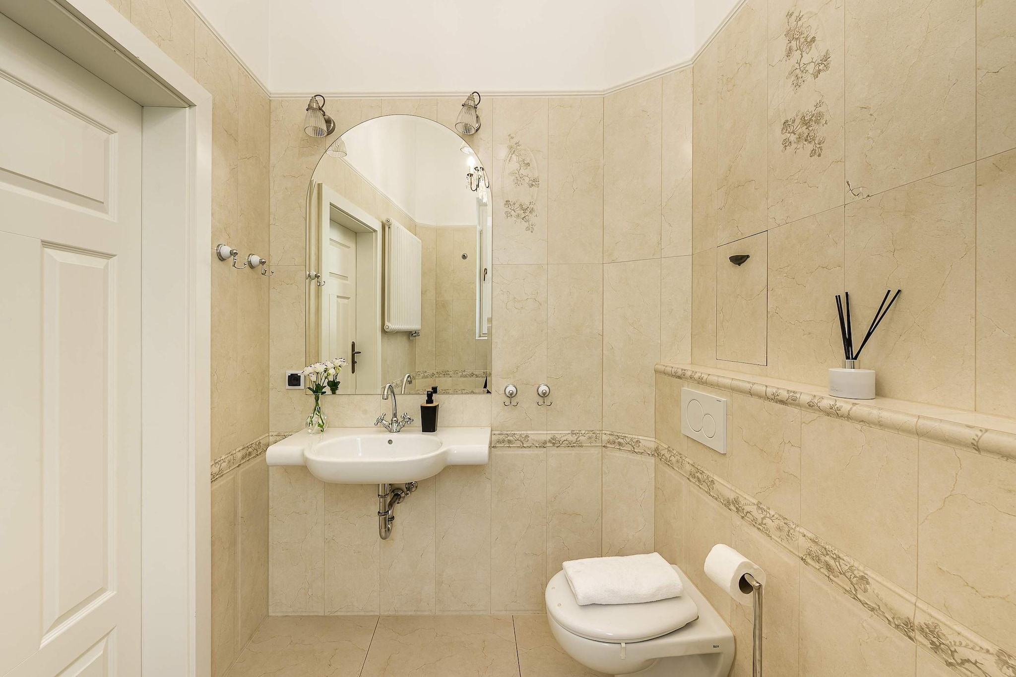 195 Miodowa 3/9 (4) - Bathroom