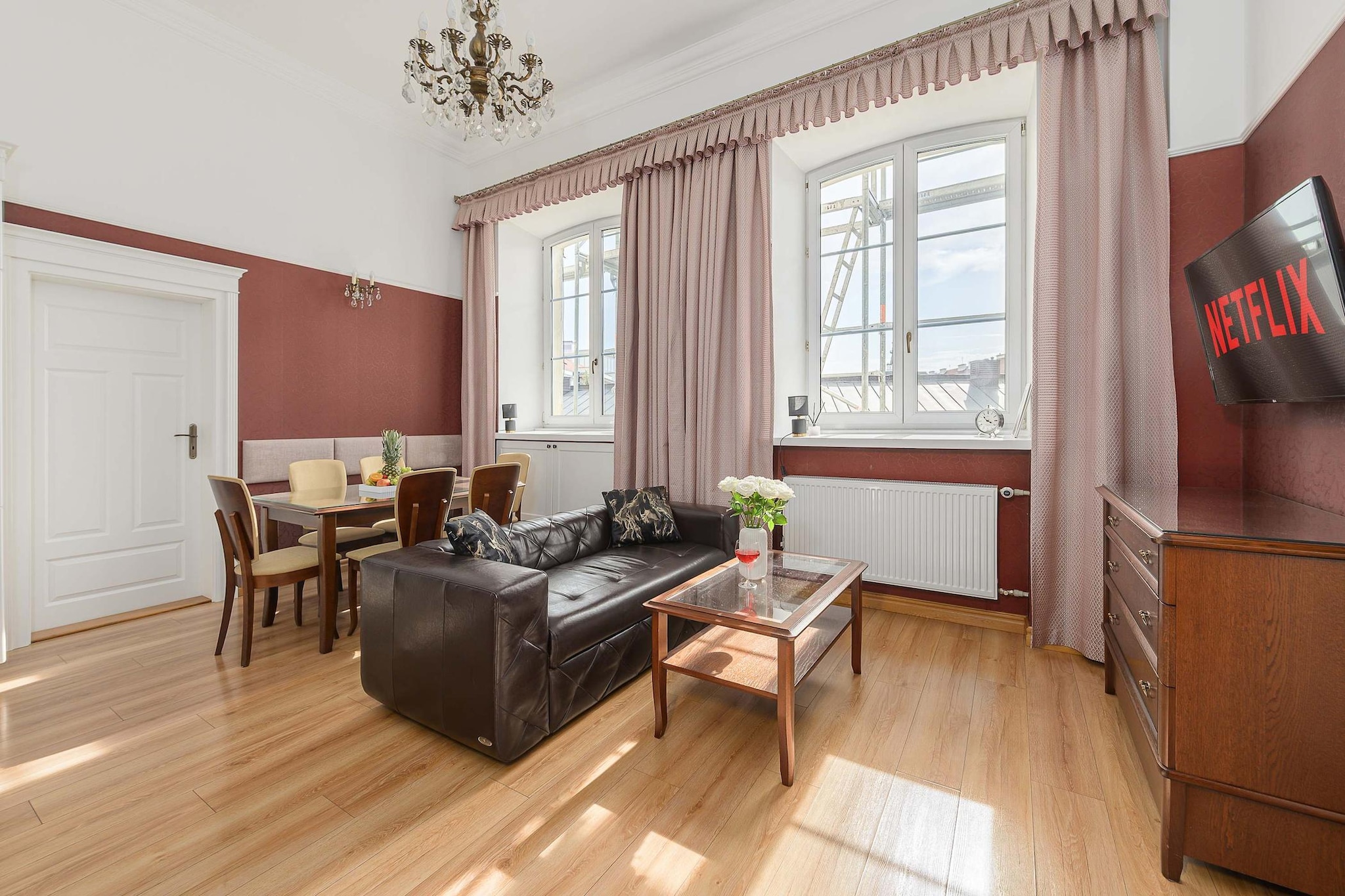 195 Miodowa 3/9 (4) - Living room
