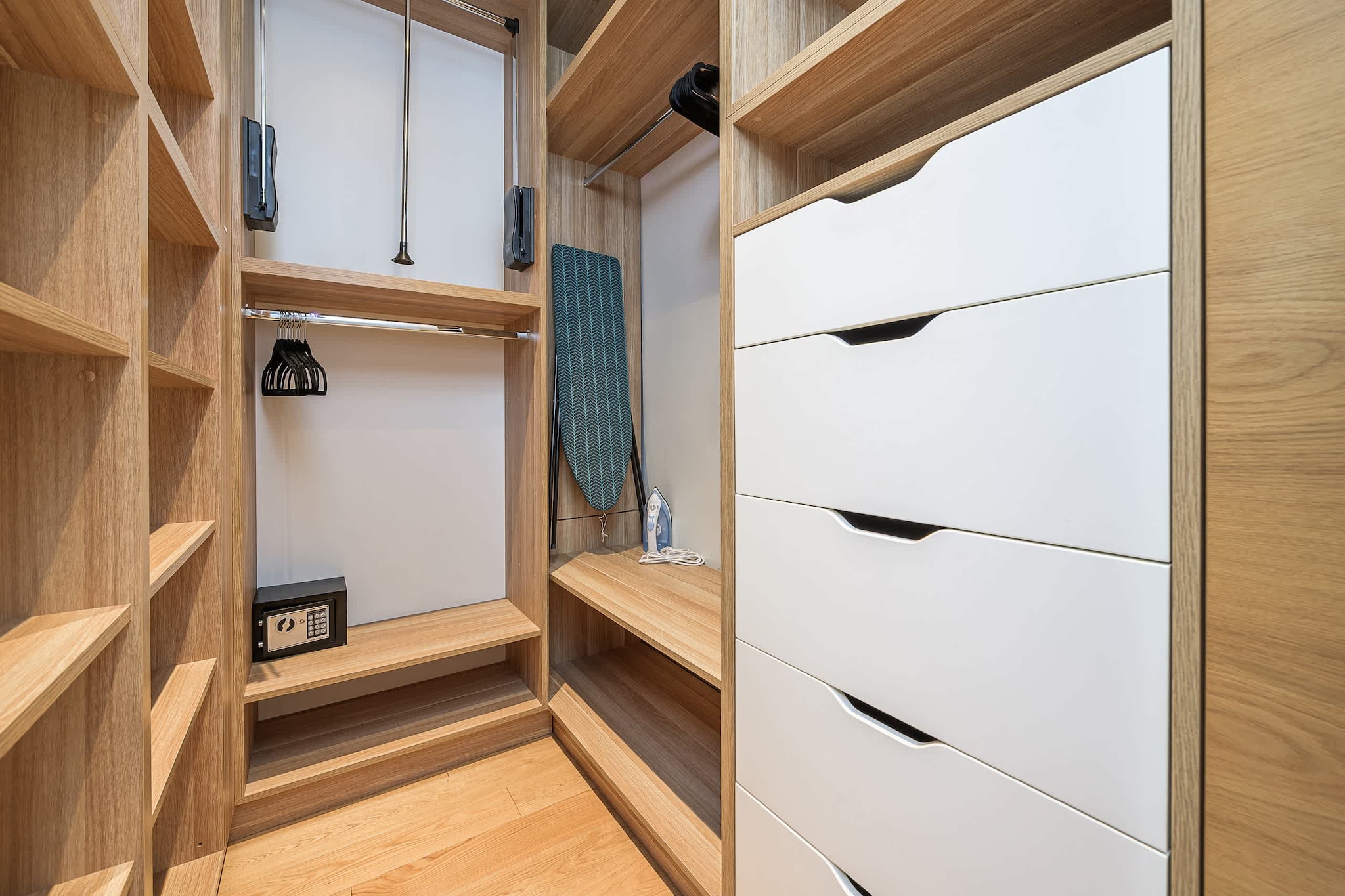 215 Saska 6a/17 (4) - Faciliteiten