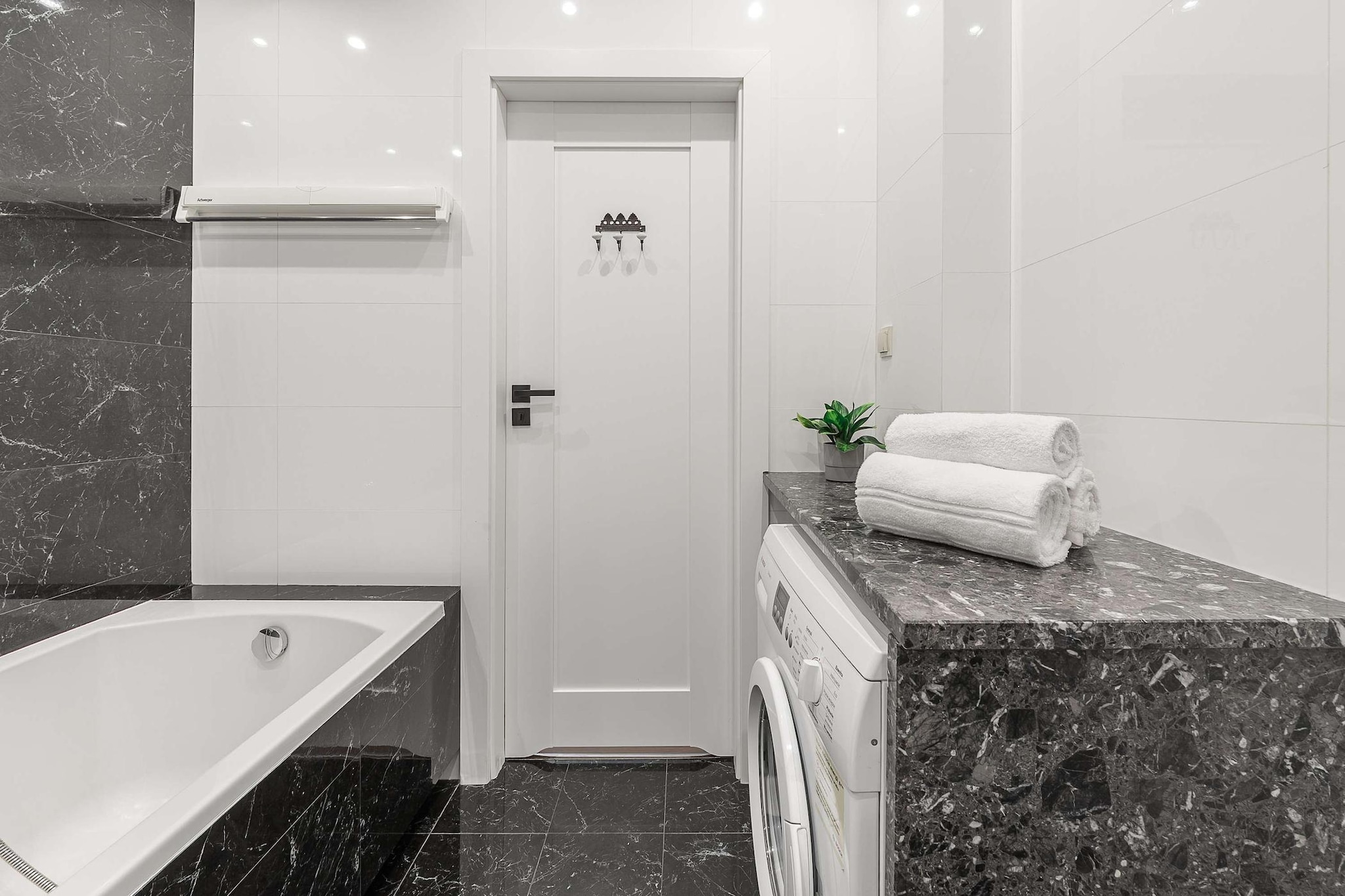 208 Marszał 87/31(4) - Bathroom