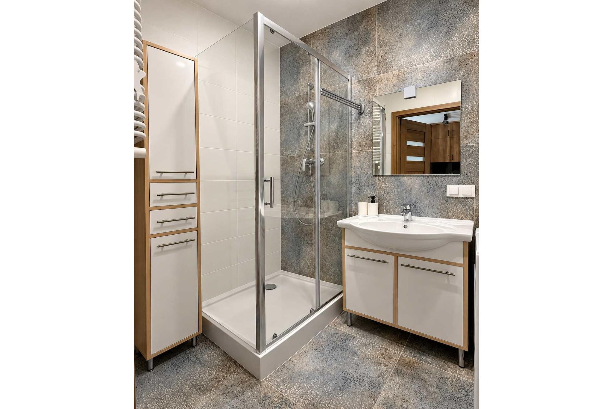211 Jagiell 45A/95 (4) - Badkamer