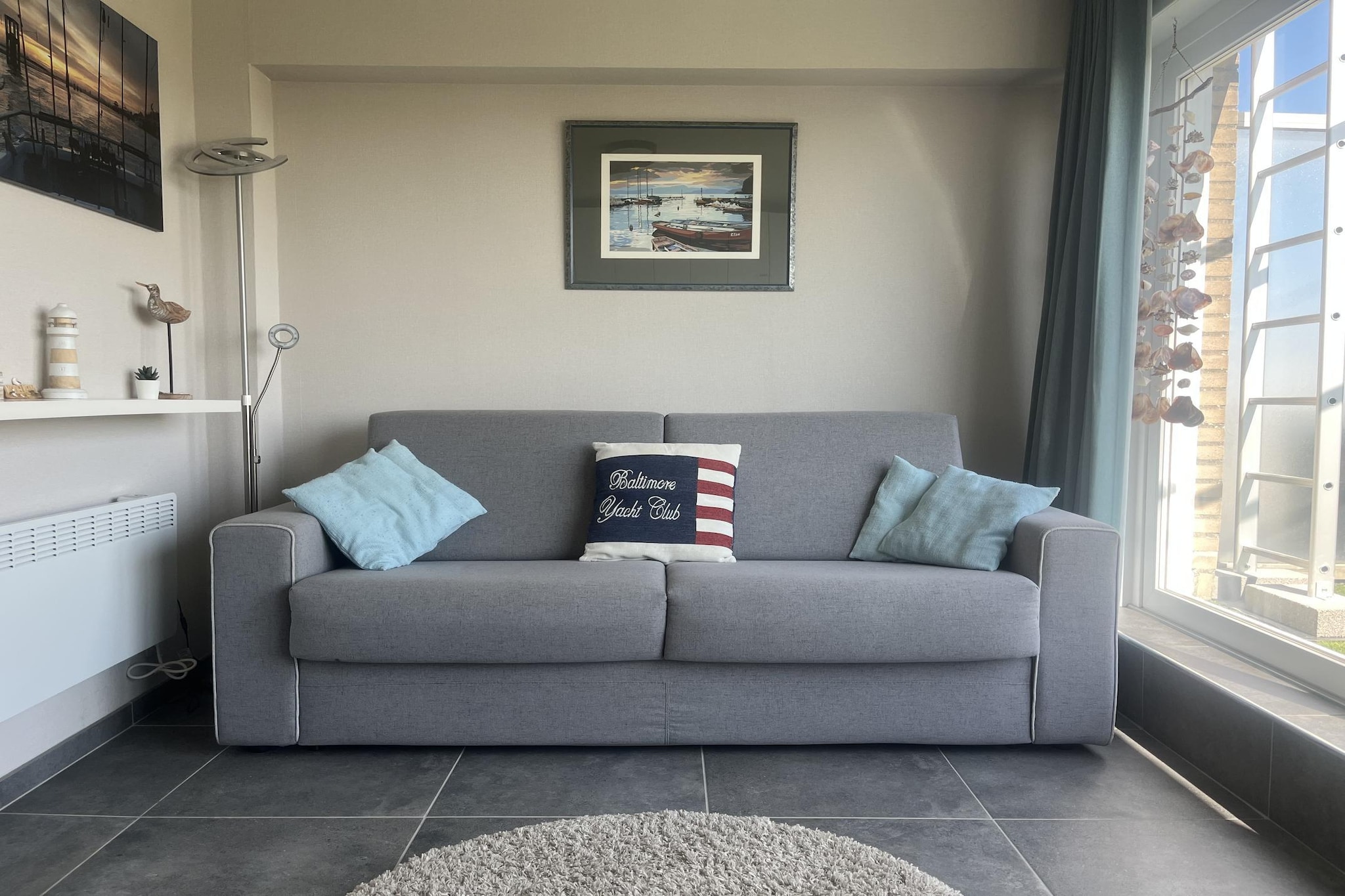 ANGOLA 1002 - Living room
