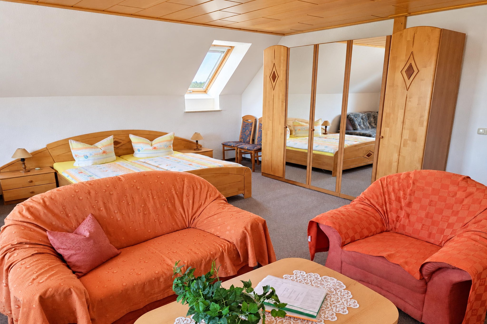 Großes Apartment im Herzen Sachsens - Pension Sachon