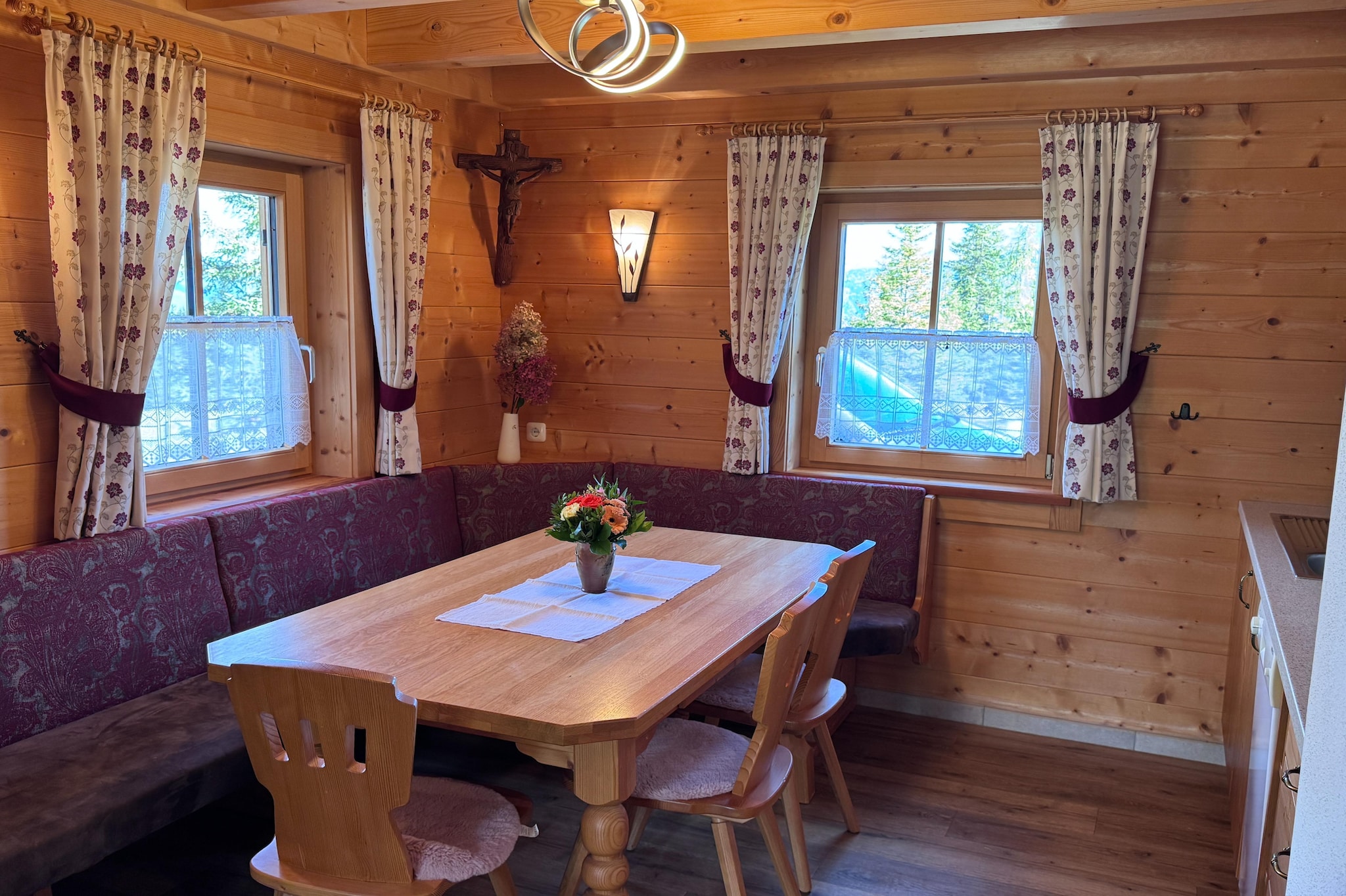Almhütte Edenlehen - Eetkamer