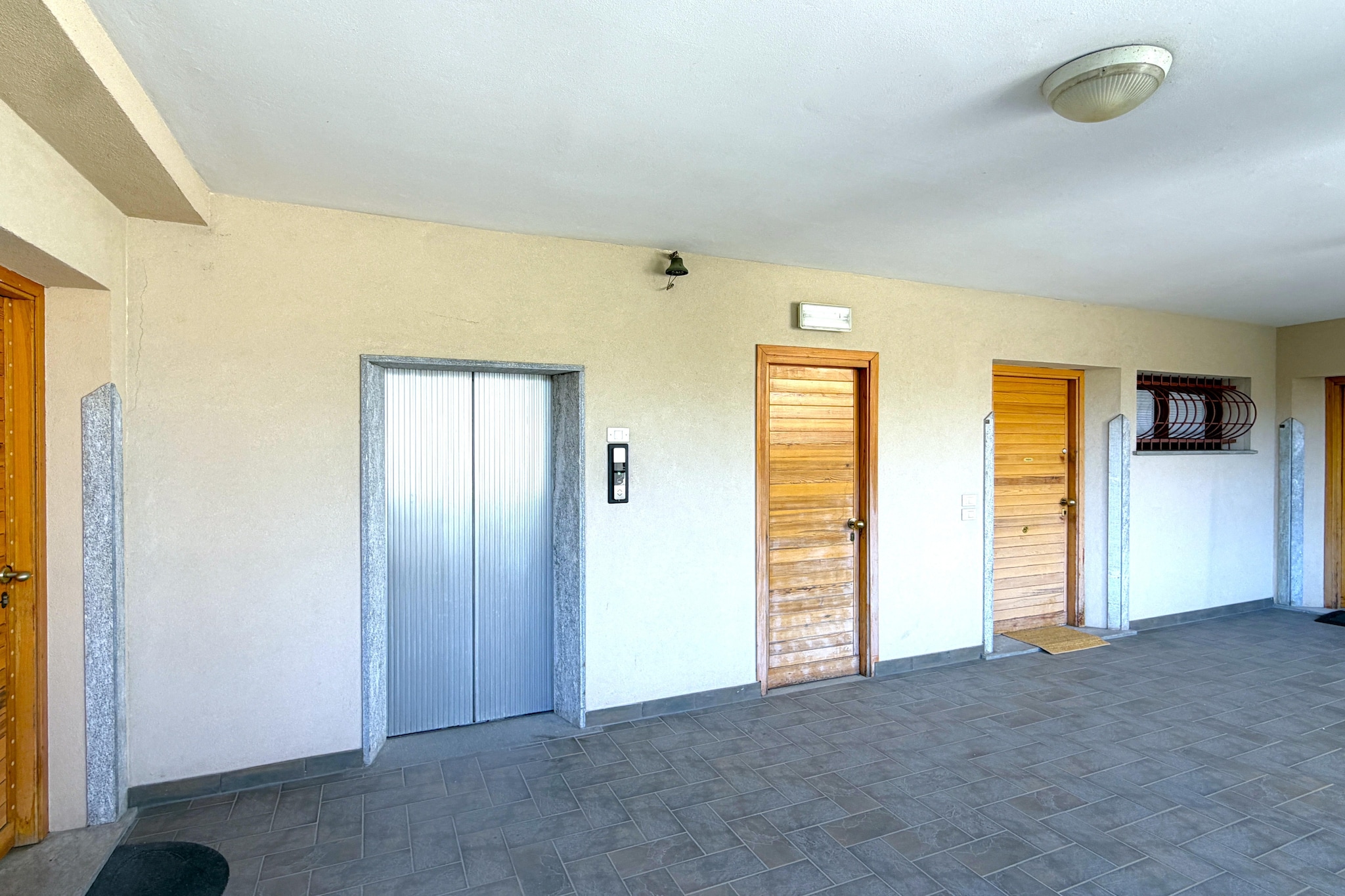 VC02/3 - Villa Castiglioni - Exterior in summer