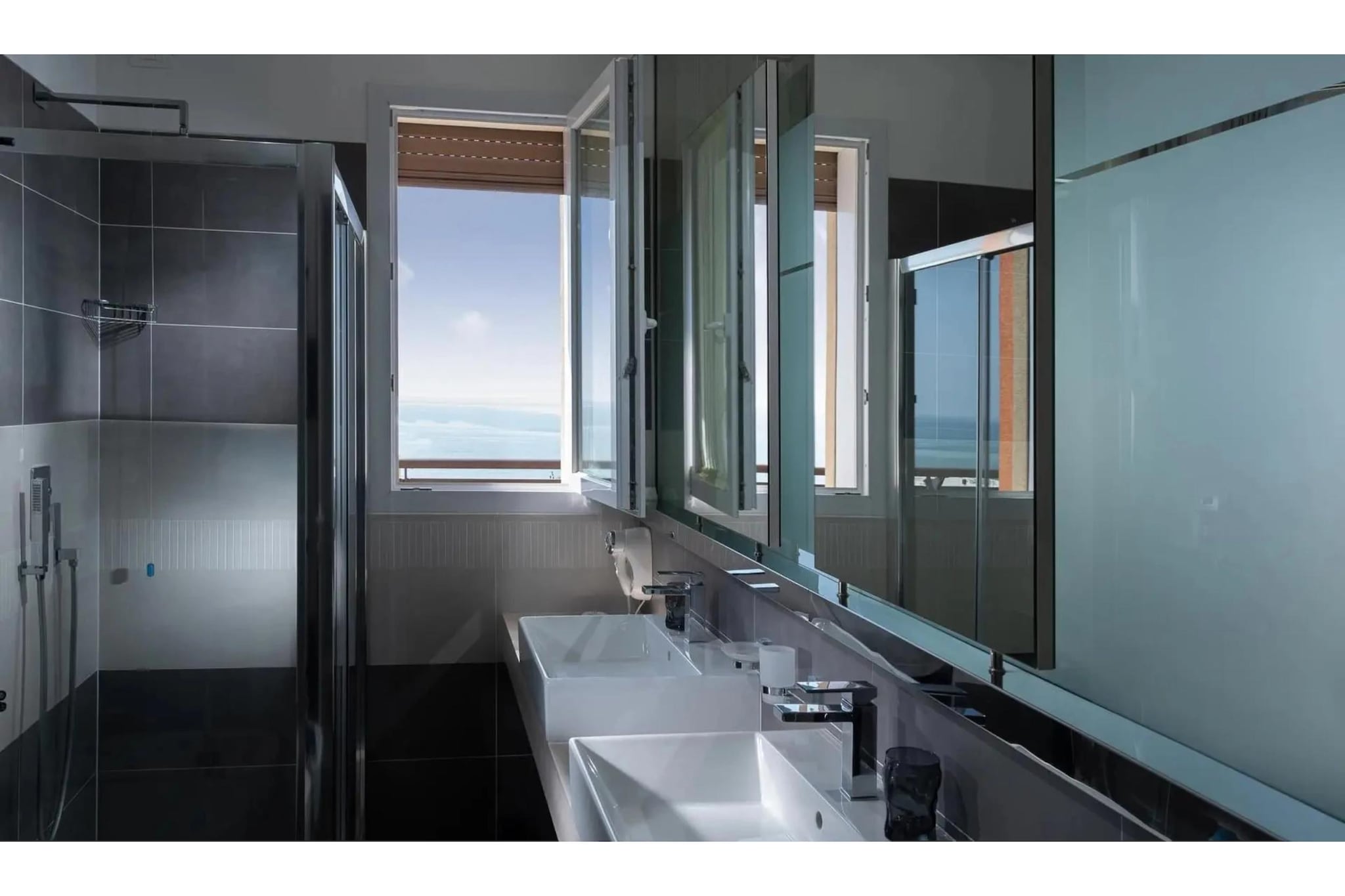 APARTHOTEL SHEILA ST STUDIO mono - Bathroom