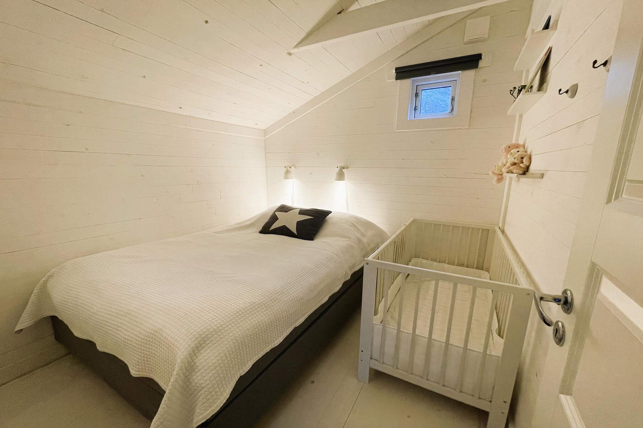 4 star holiday home in HÄLLEVIKSSTRAND - Indoor