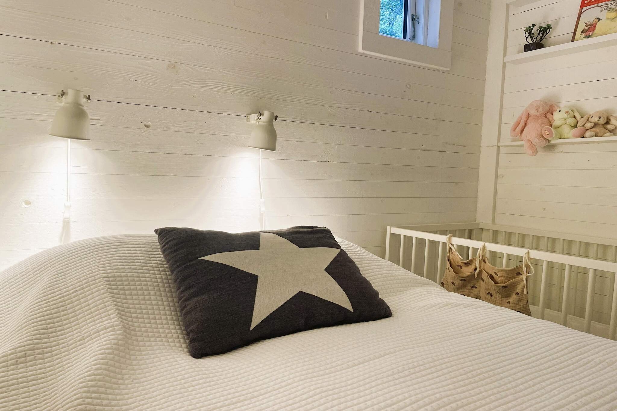 4 star holiday home in HÄLLEVIKSSTRAND - Indoor