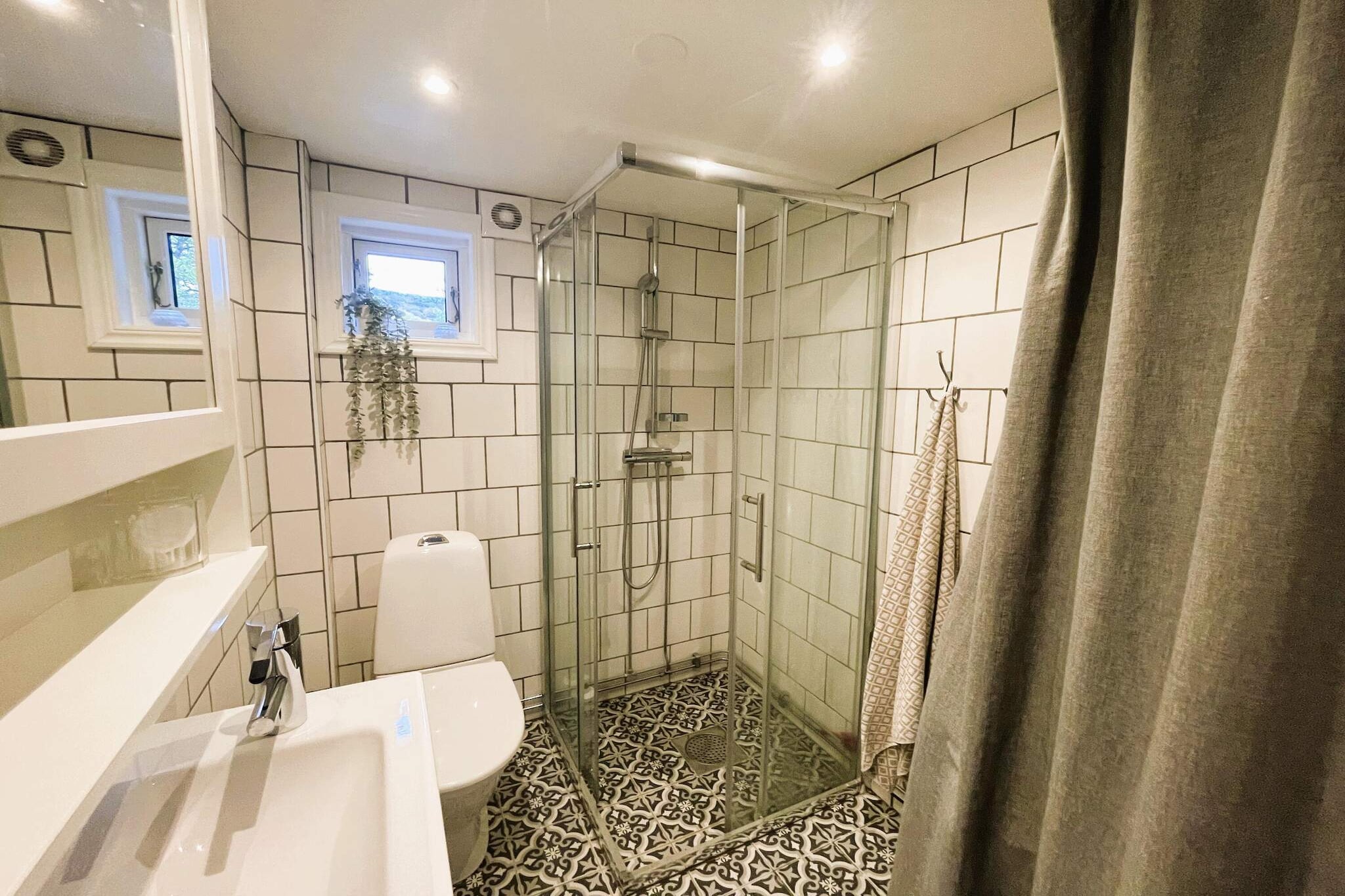 4 star holiday home in HÄLLEVIKSSTRAND - Indoor