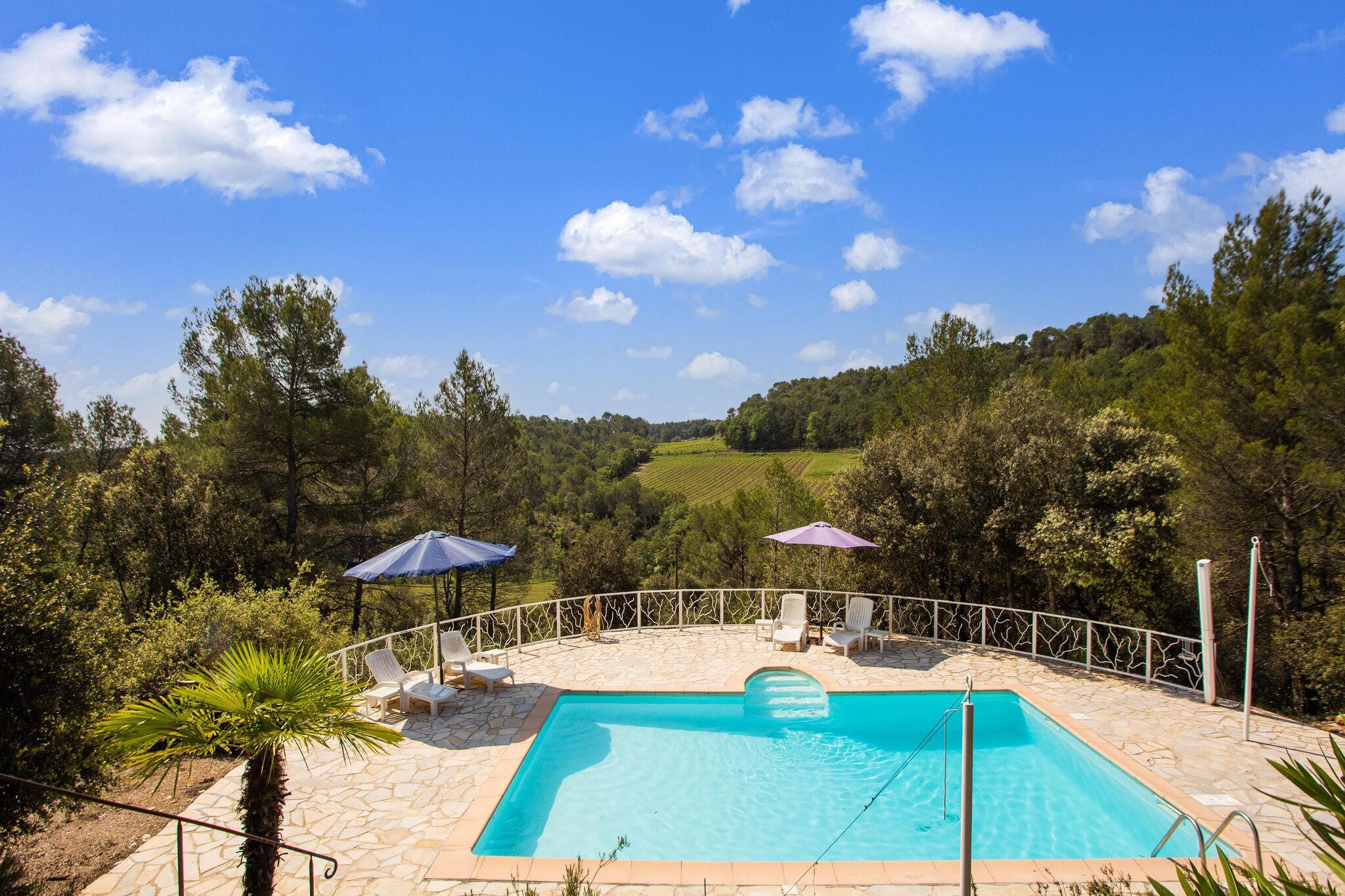 Charming holiday home in Cotignac with private pool