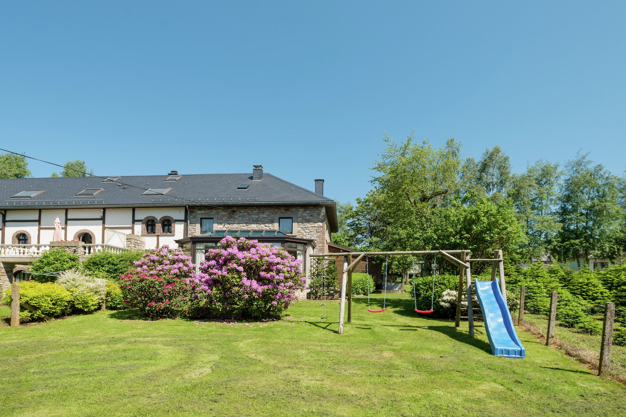 Landelijke cottage in de Ardennen met veranda