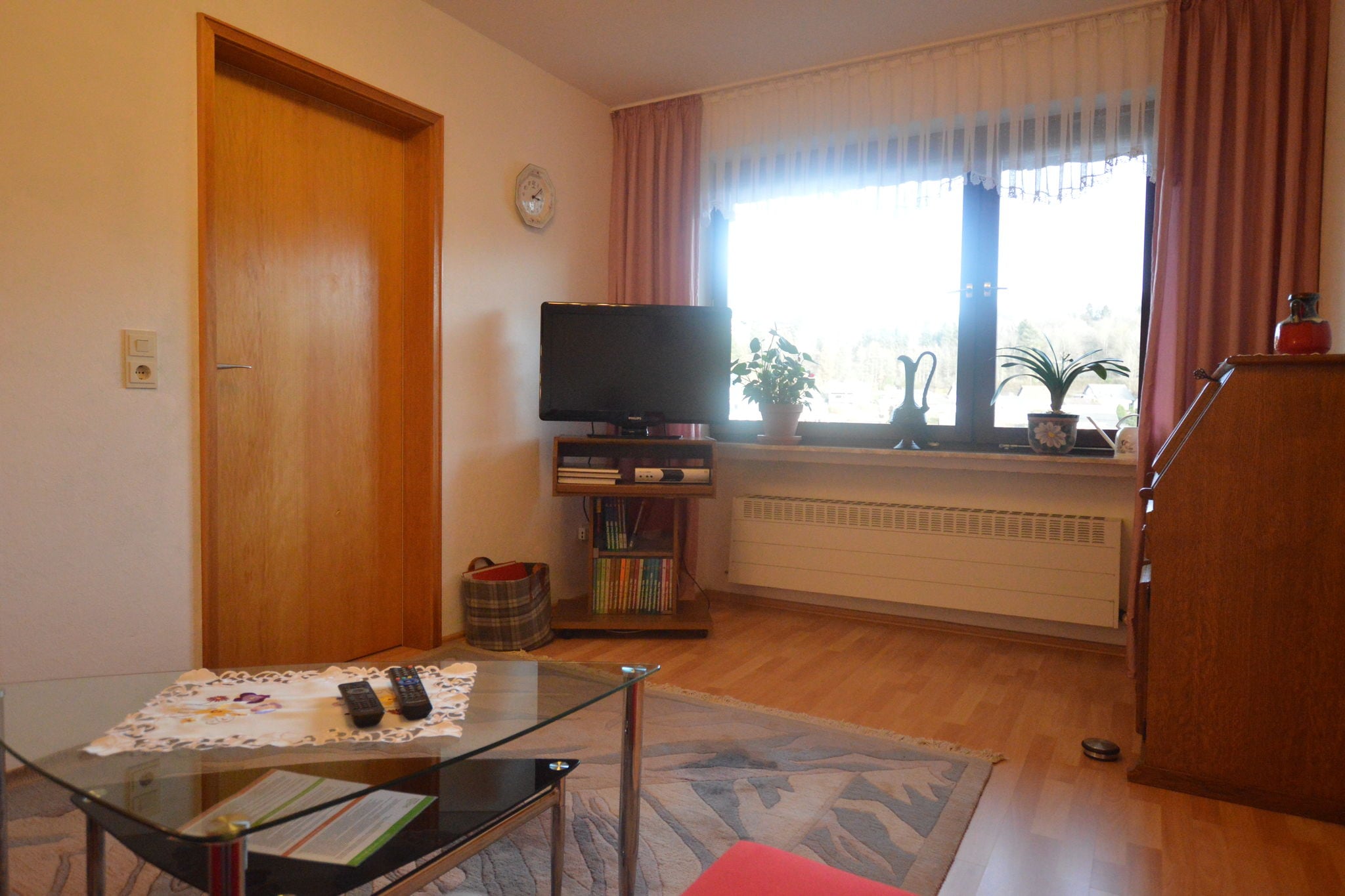 Appartement confortable avec terrasse à Müllenborn