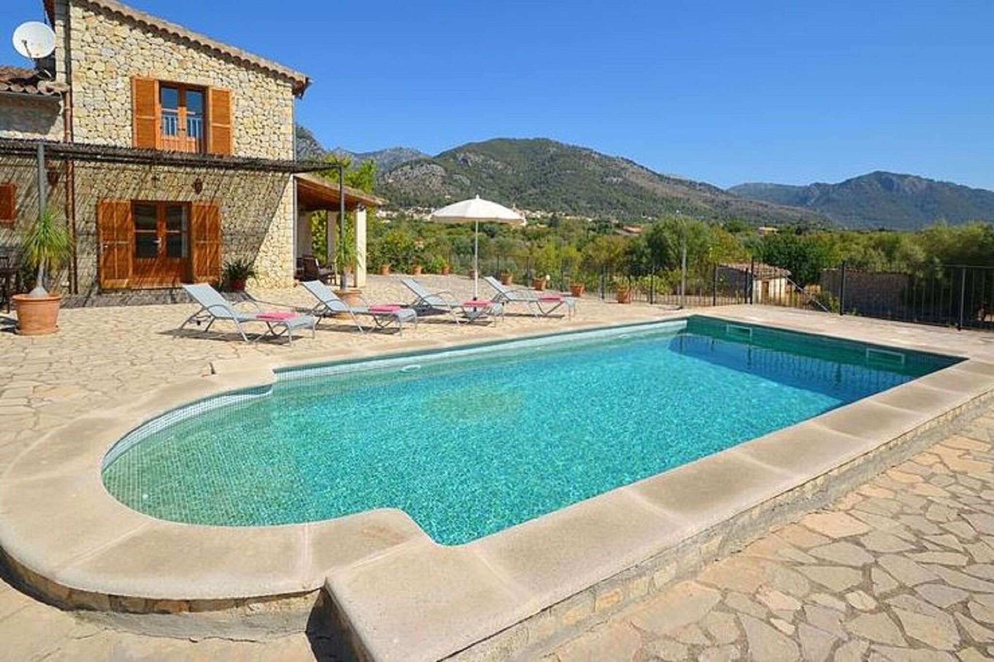 Maison de vacances confortable à Selva avec piscine privée