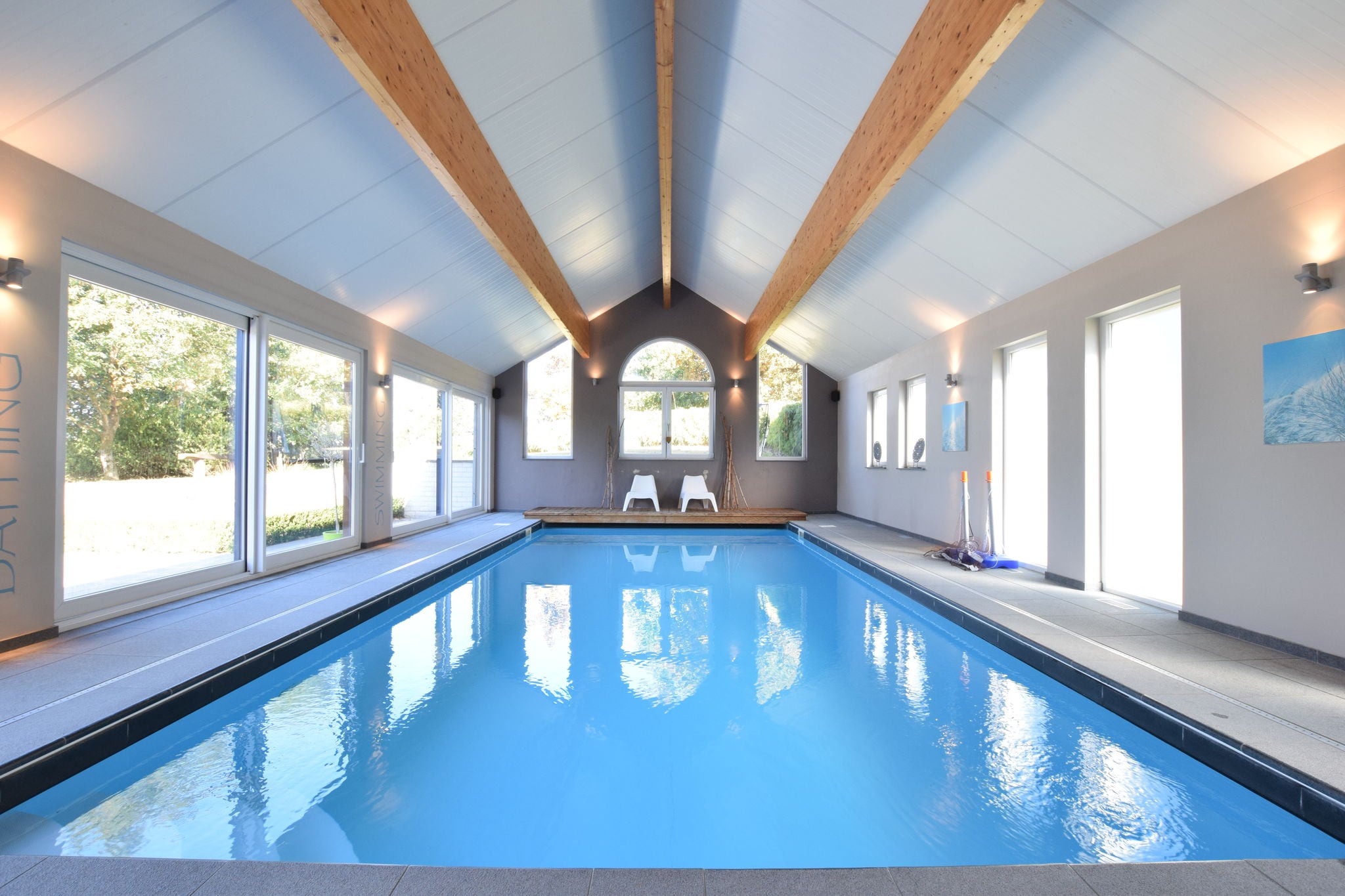 Luxuriöses Ferienhaus mit Swimmingpool in Durbuy