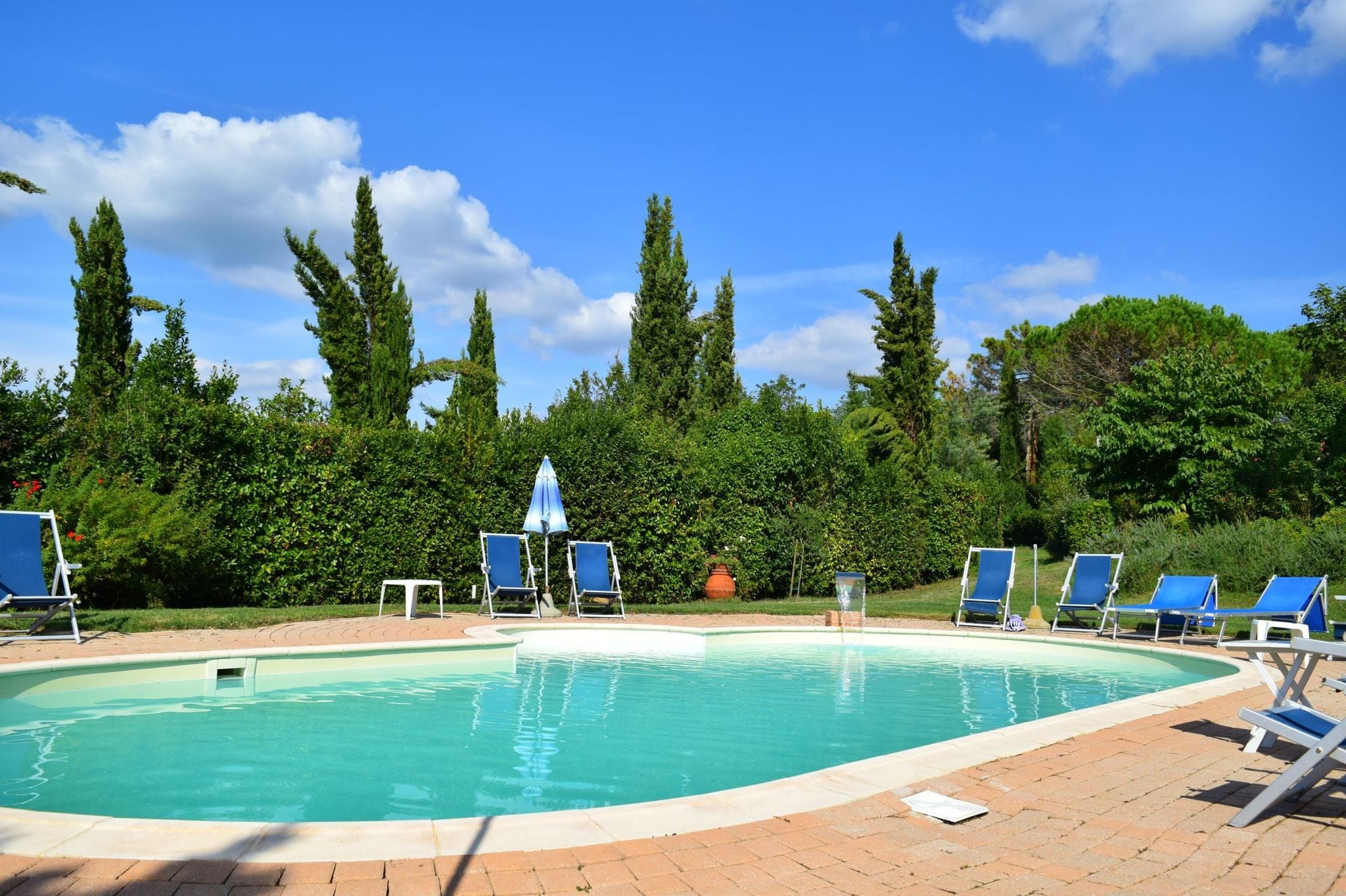 Maison de vacances moderne à Vinci, avec piscine