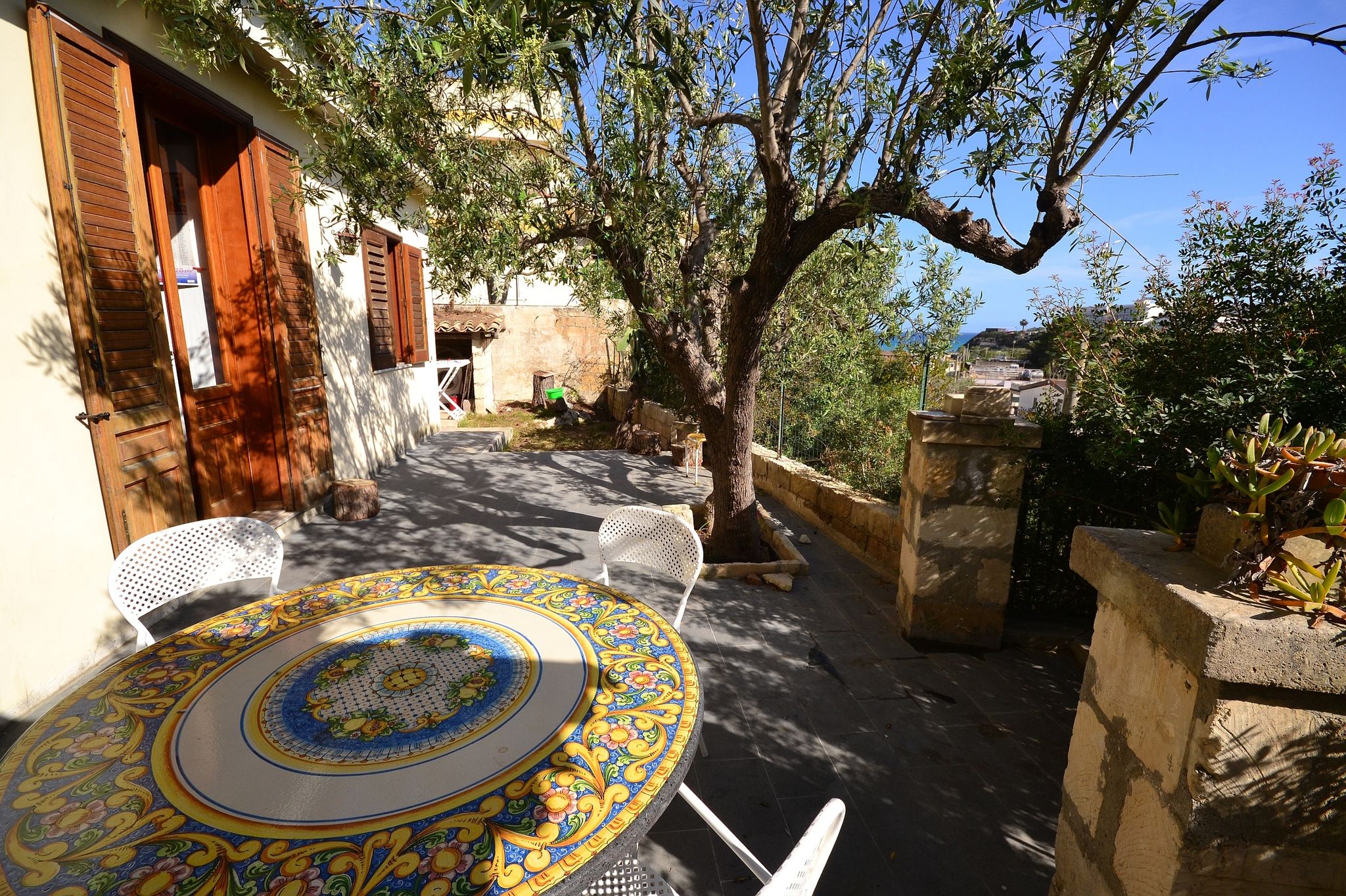 Maison de vacances couverte en Sicile avec terrasse privée