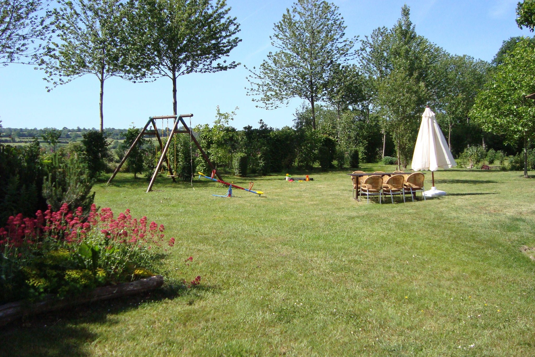 Maison de vacances rustique avec jardin en Normandie, France