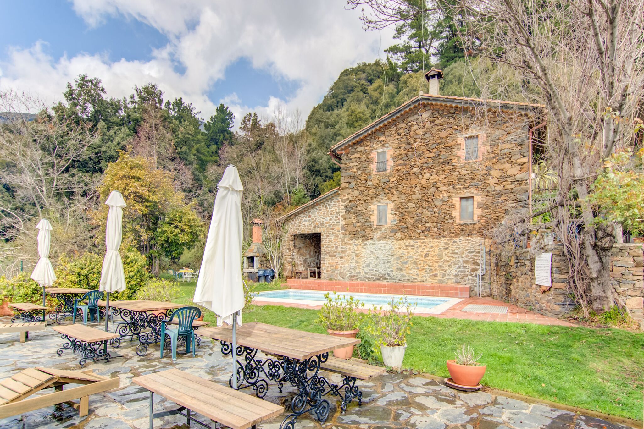 Authentic country house with swimming pool in nature park Montseny.