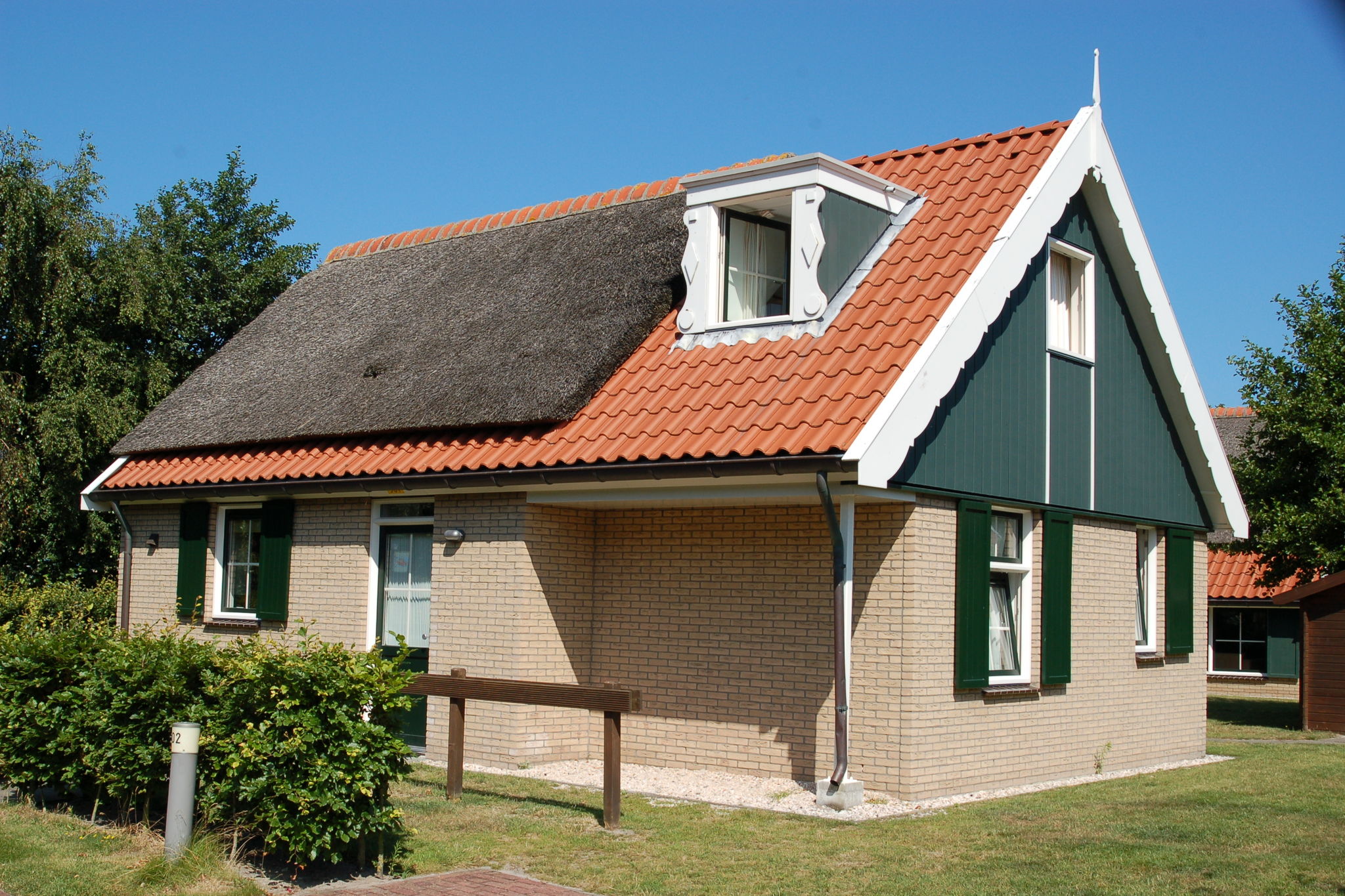 Einfamilienhaus mit Geschirrspüler, 2 km vom Meer auf Texel