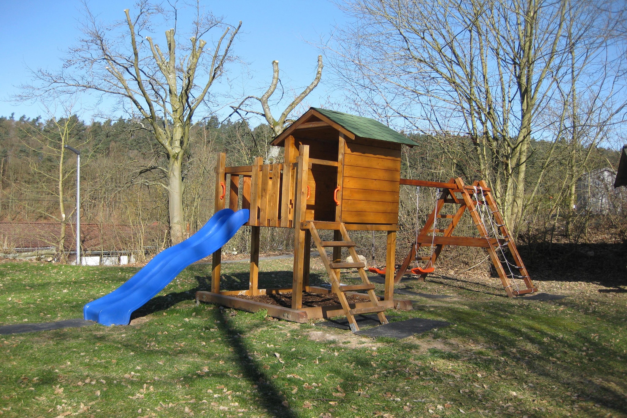 Ronshausen 3-Parkfaciliteiten