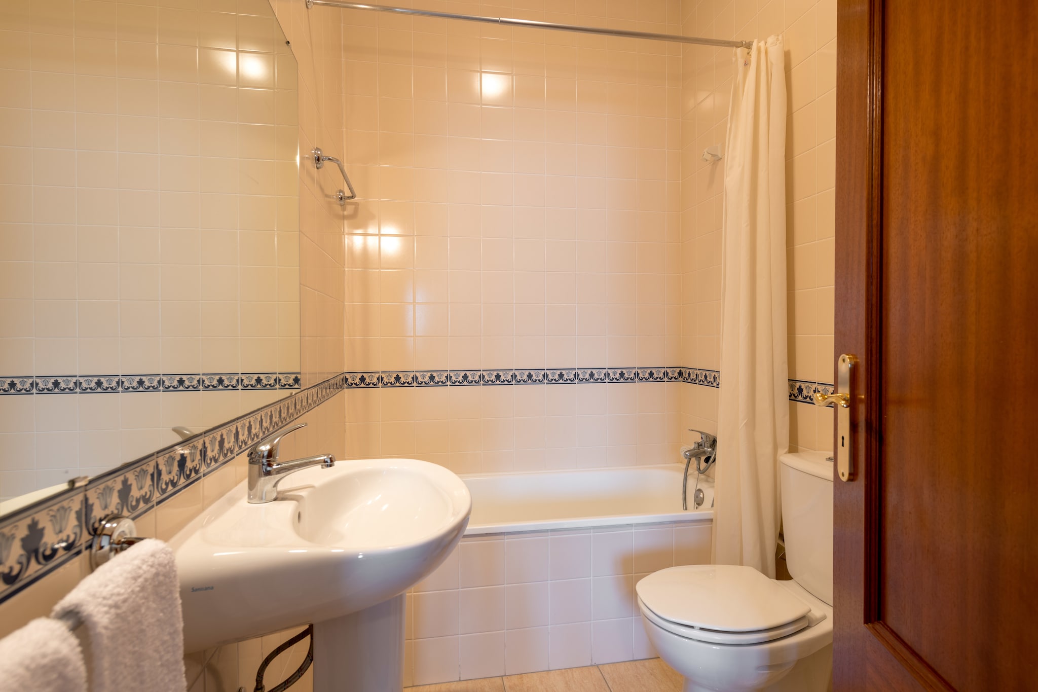 Casa do Alambique-Bathroom