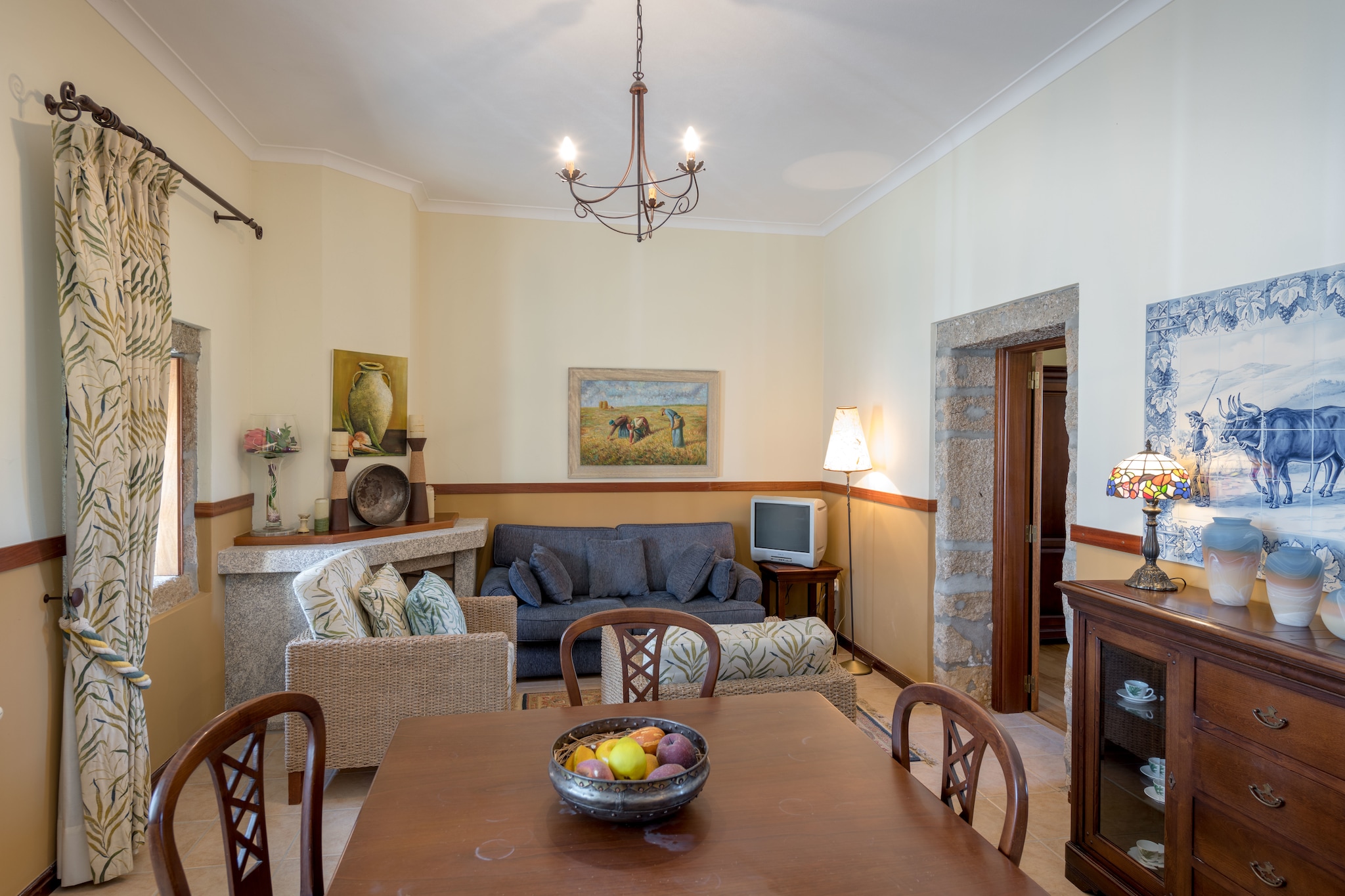Casa do Caseiro-Living room