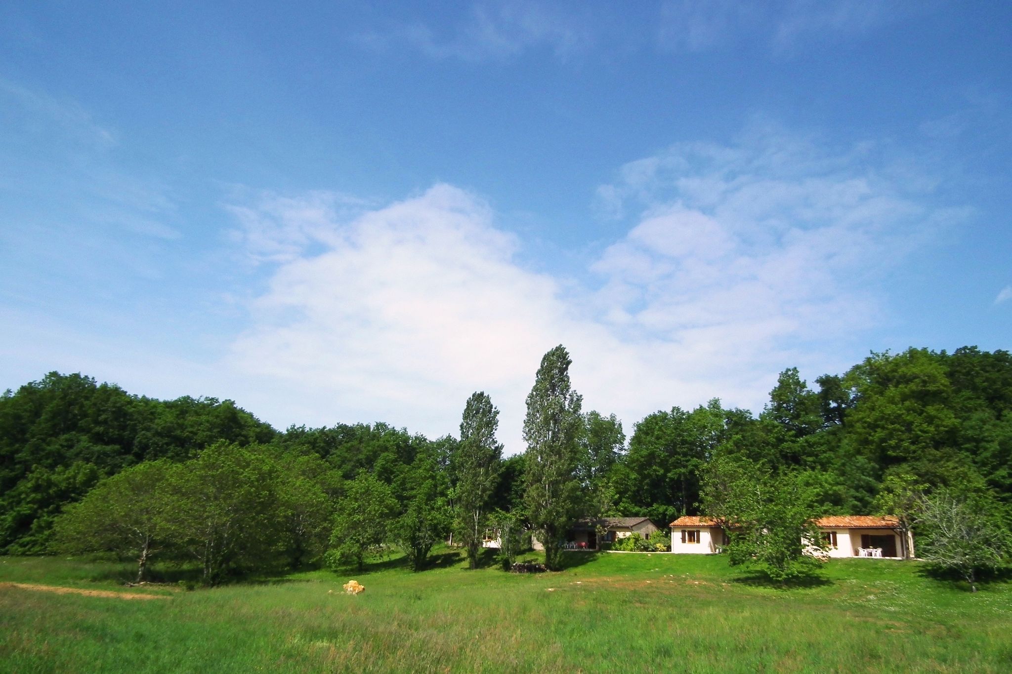 Vrijstaande woning met terras in het zuiden van de Dordogne